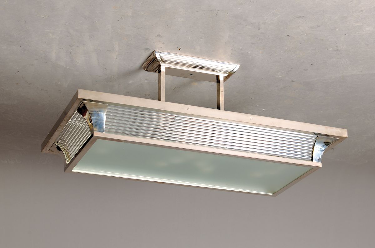 Deckenlampe, Art Deco, Frankreich, 30er/40er Jahre, umlaufende Glässtäbe, mittig mattierte Glasscheibe, acht Brennstellen, Elektr. und Glasteile ...