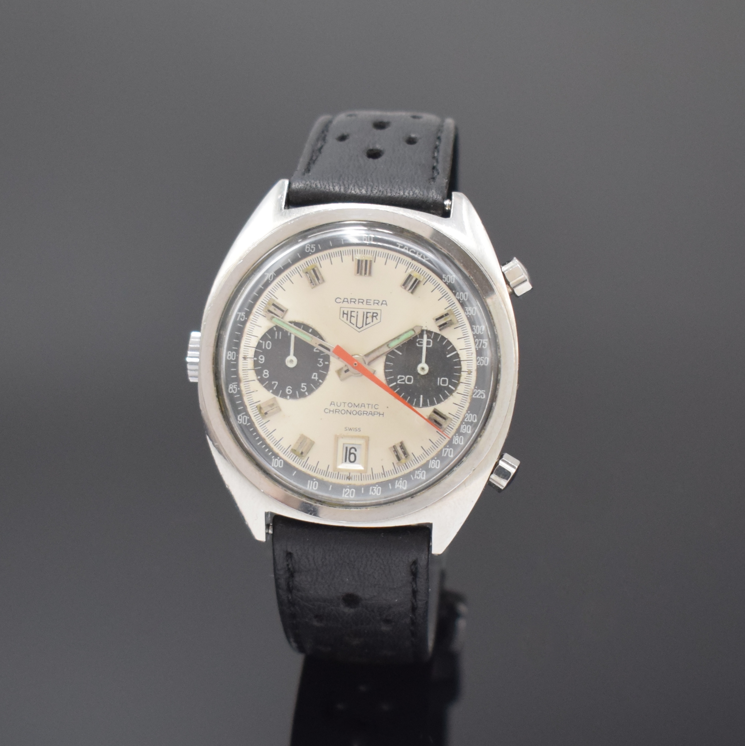 HEUER Carrera Armbandchronograph mit Kaliber 12 Referenz 1153, Schweiz um 1970, Automatik, Boden verschr., orig. Drücker, Krone später, silb. ...