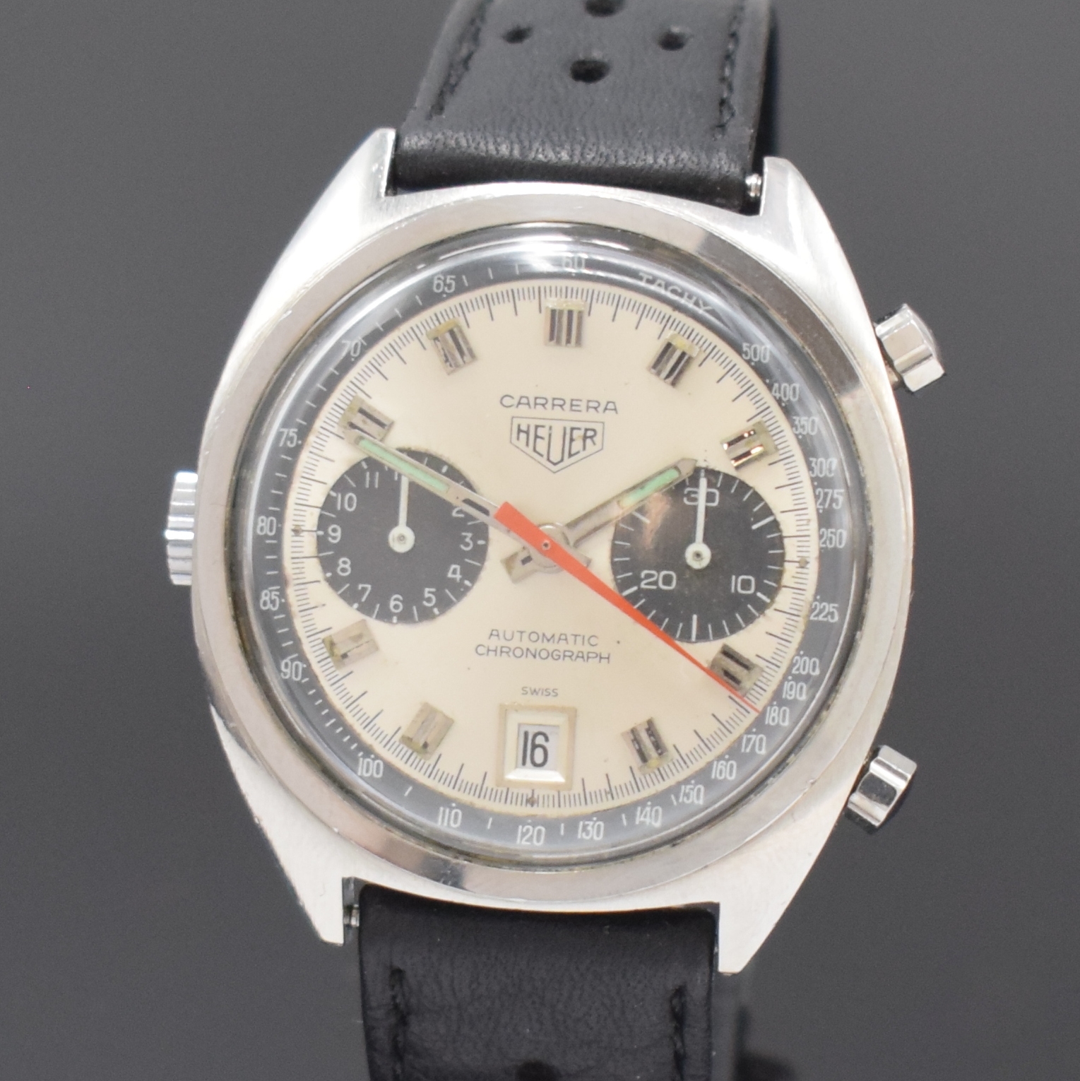 Detail a: HEUER Carrera Armbandchronograph mit Kaliber 12 Referenz 1153, Schweiz um 1970, Automatik, Boden verschr., orig. Drücker, Krone später, silb. ...