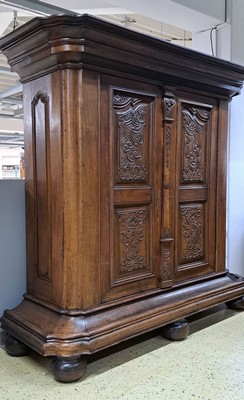 26755606b - Baroque cabinet, probably Palatinate, around 1760, solid oak, wide projecting head and ...