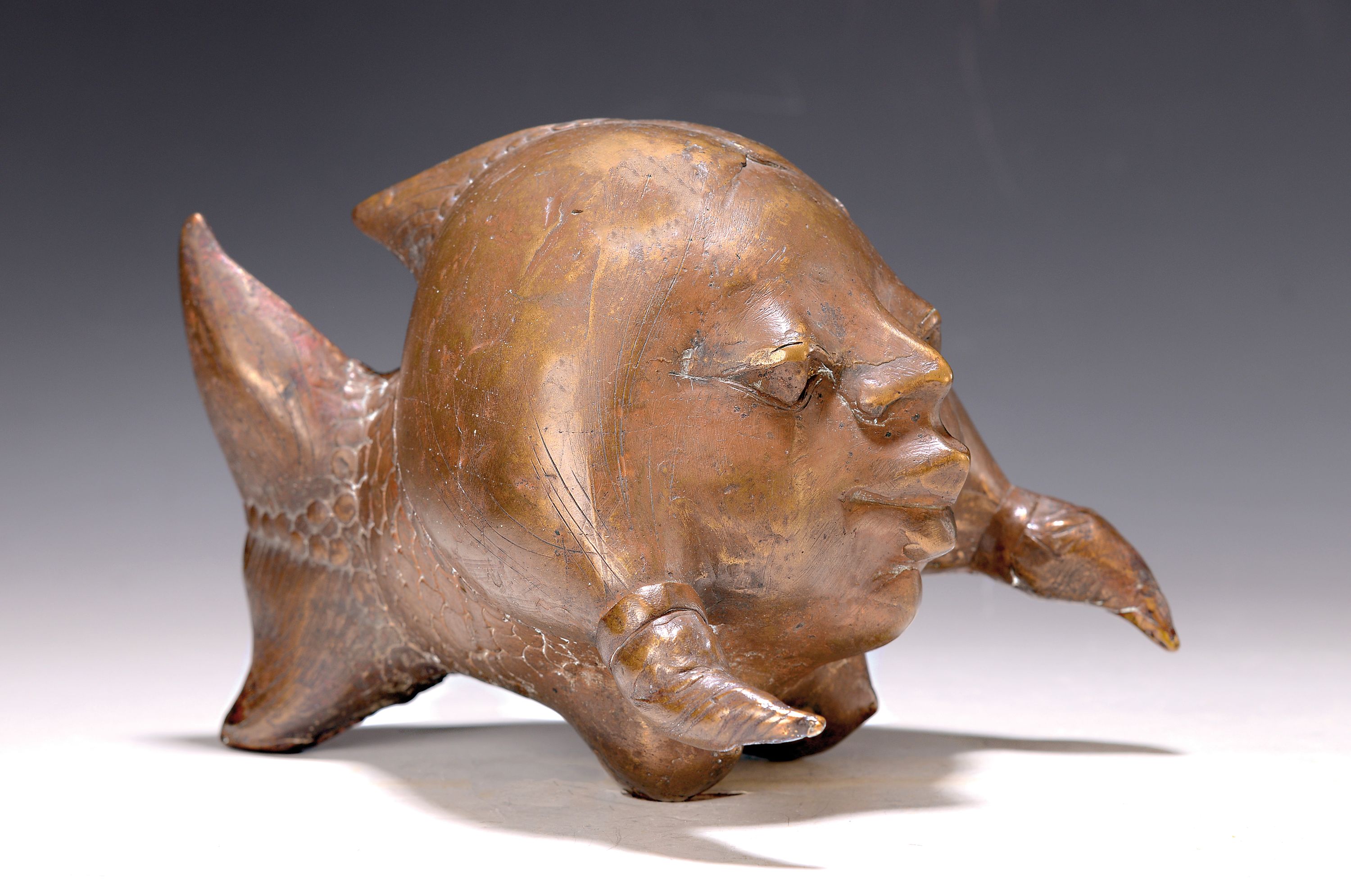 Detail k: Gernot Rumpf, geb. 1941 Kaiserslautern, Fischmädchen, Bronzeskulptur, signiert und dat. 1978, ca. 15x23x16cm