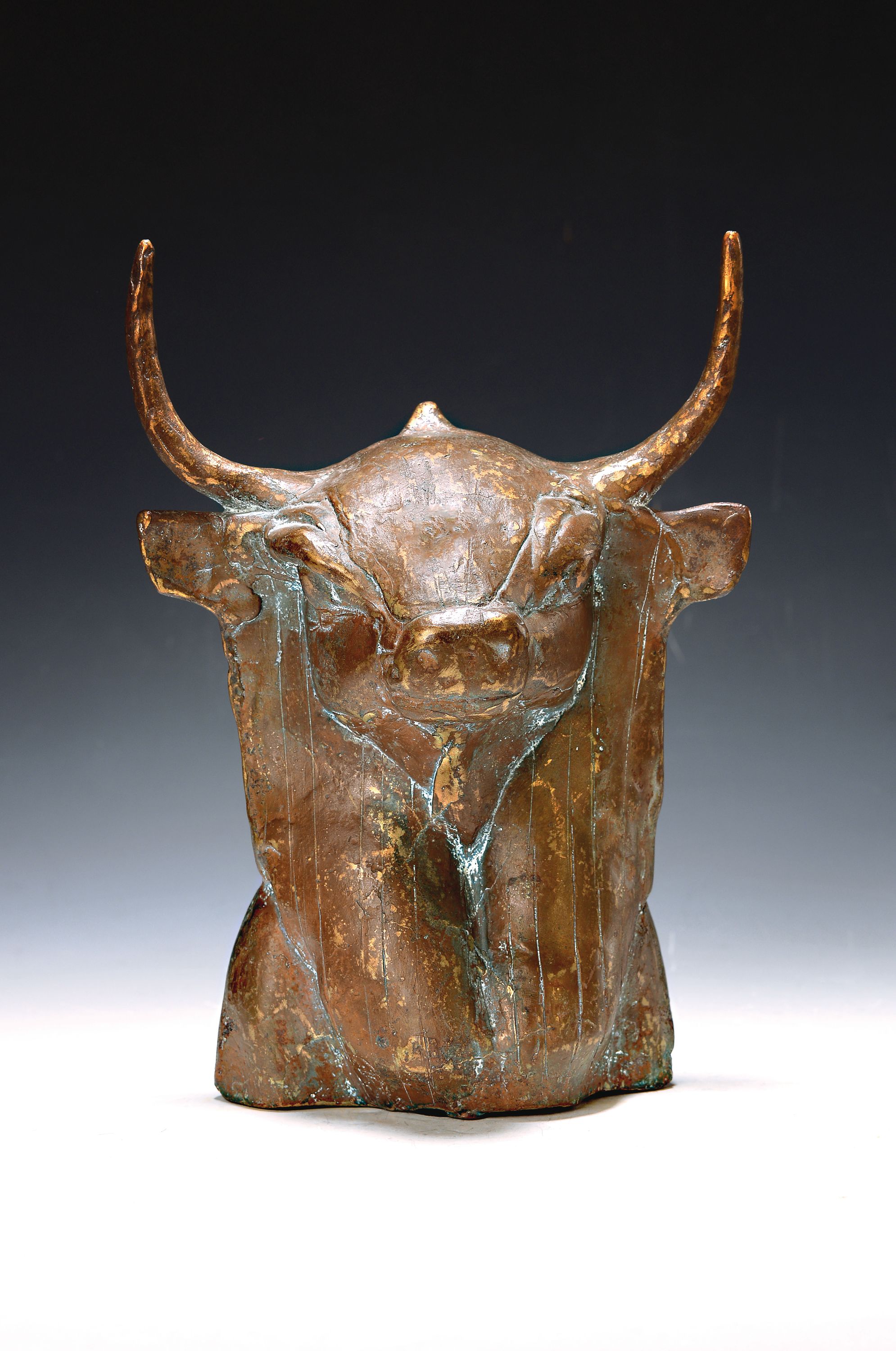 Gernot Rumpf, geb. 1941 Kaiserslautern, Stierkopf, Bronzeskulptur, monogr., H. ca. 25.5cm