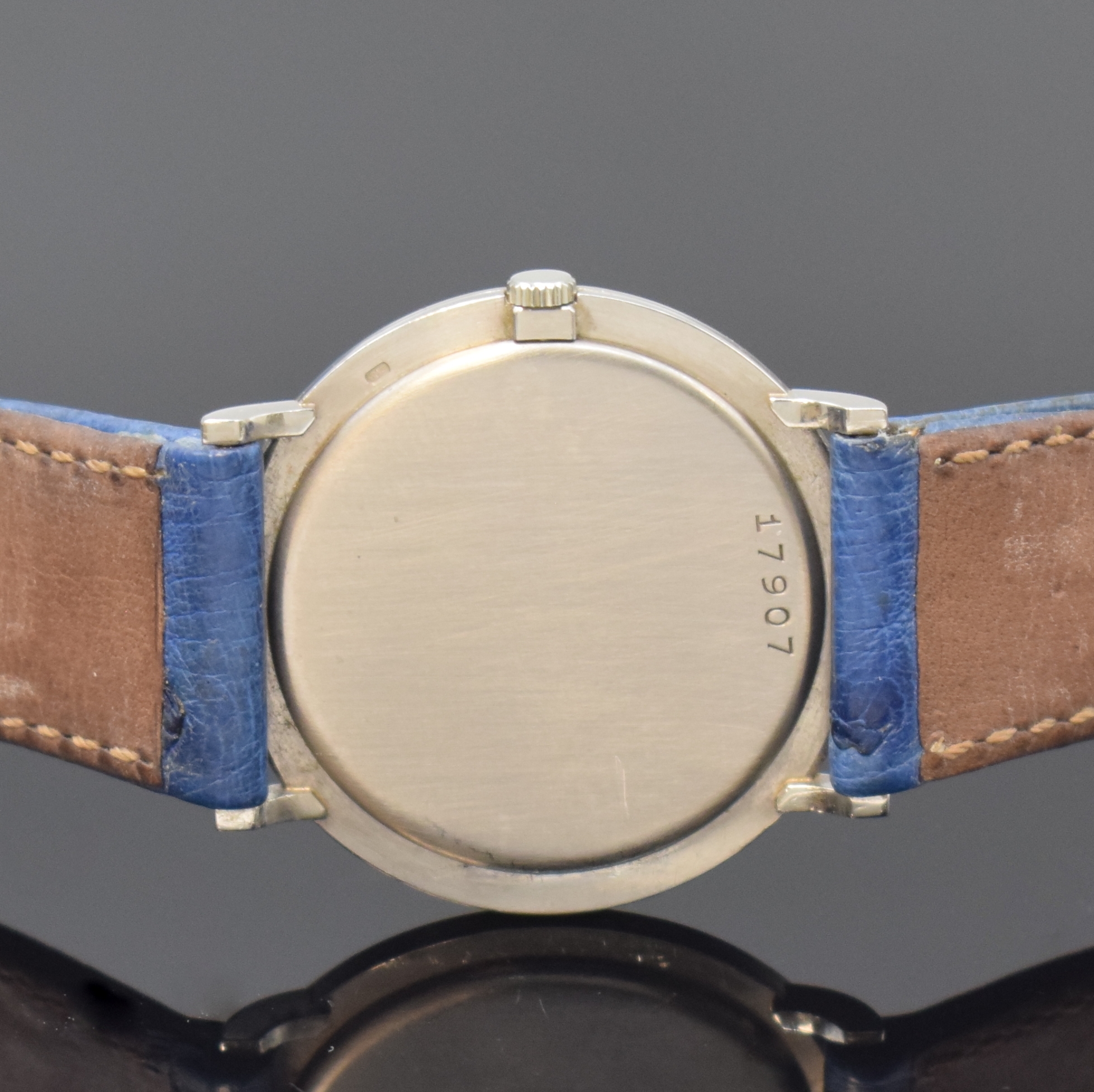 Detail c: AUDEMARS PIGUET seltene Armbanduhr in WG 750/000 mit Index-Lünette, Schweiz um 1960, Handaufzug, 3-tlg. Geh., Boden u. Glasrand aufgedr., orig. ...