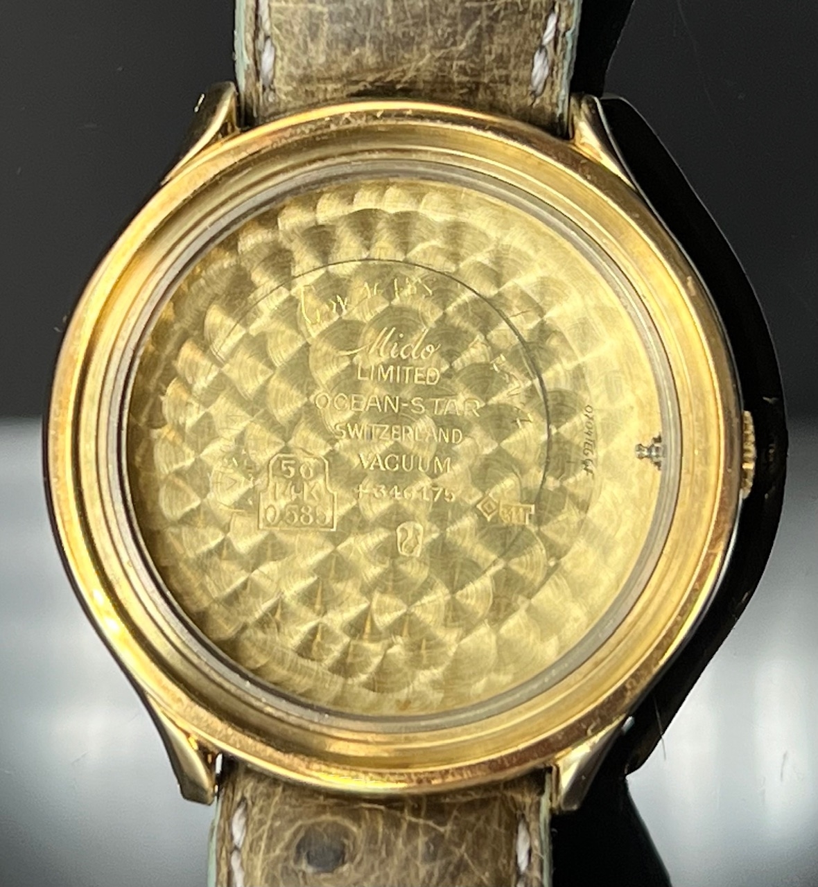 Detail e: MIDO Ocean Star Powerwind seltene Armbanduhr in GG 585/000, Schweiz um 1965, Automatik, Monocoque-Geh., orig. Glas u. Krone, silb. Zifferbl. min. ...