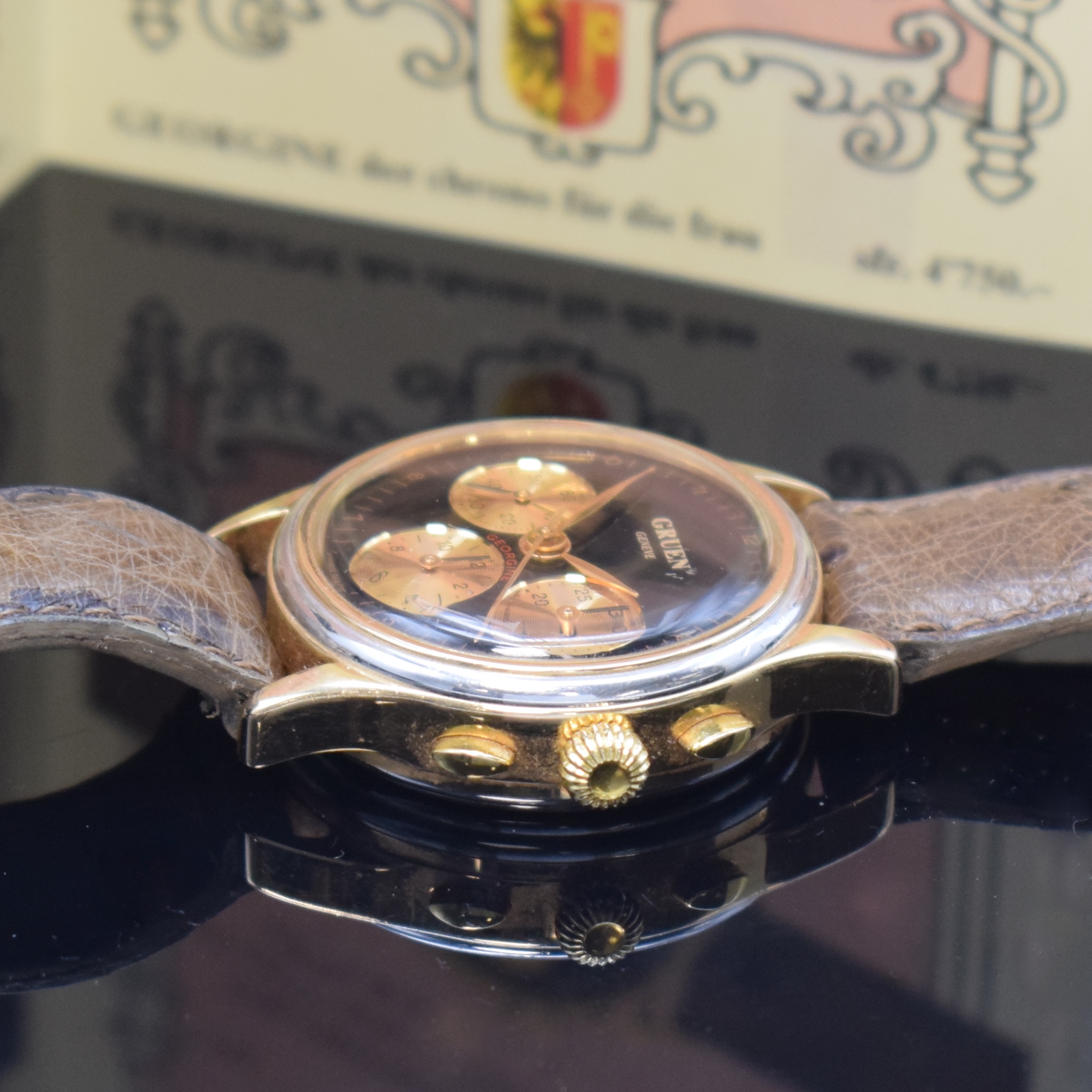 Detail c: GRUEN "Georgine" Armbandchronograph in WG/RoseG 750/000, Schweiz um 1994, Handaufzug, schweres Geh., Boden aufgedr., schwarzes Zifferbl. m. ...