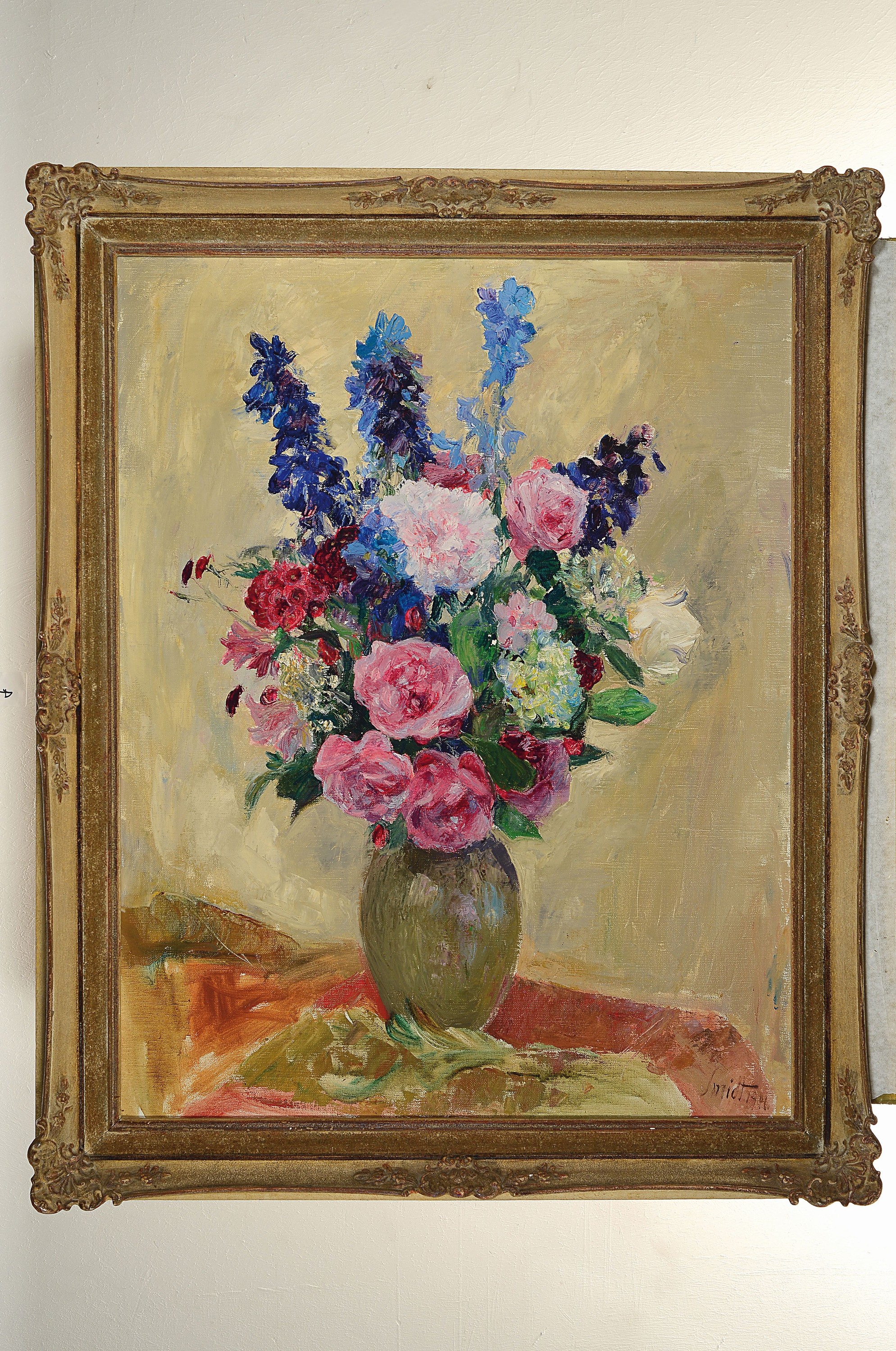 Detail k: Emil Leonhard Smidt, 1878-1954, Blumenstillleben, Öl/Lwd, re. u. signiert, kleinere Farbfehlstellen, ca. 80x62cm, R. ca. 92x76cm