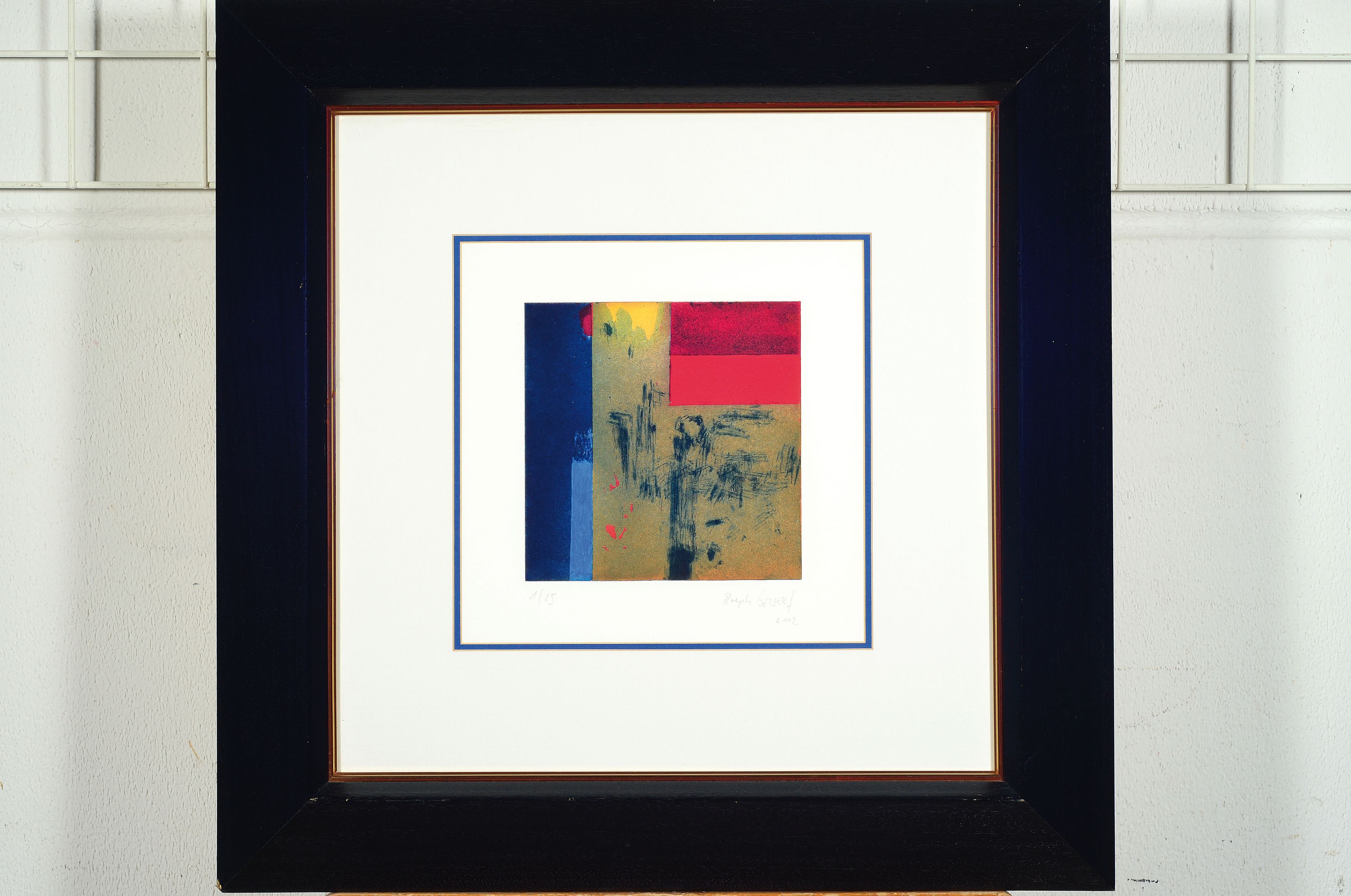 Detail l: Ralph Gelbert, geb. 1969 Landau/Pfalz, 3 Farbsiebdrucke, alle handsigniert und num. 1/85, datiert 2002, ca. 20x21cm, PP, u.Gl., R. ca. 64x64cm ...