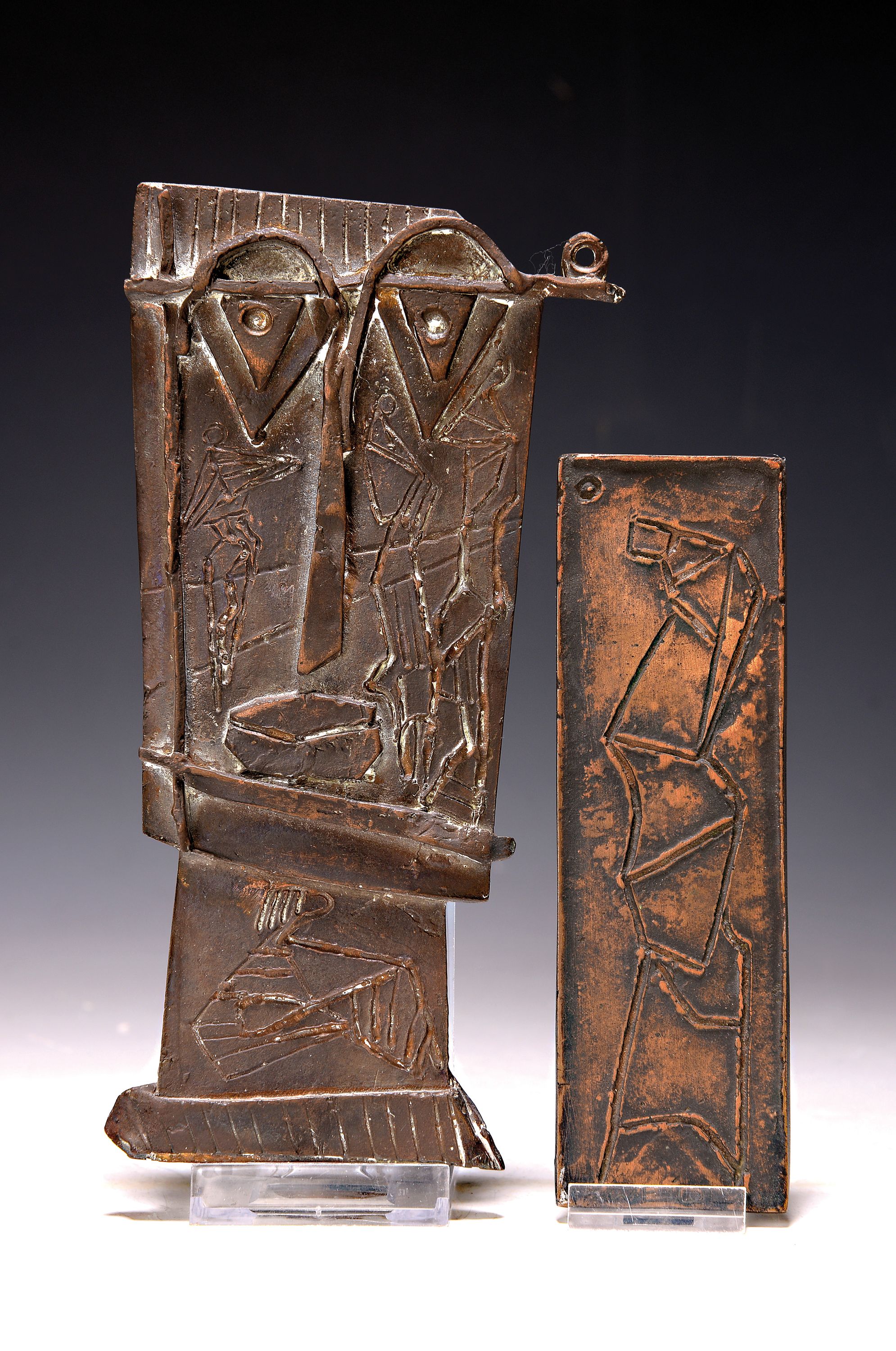 Detail k: Seff Weidl, 1915 Eger-1972 Inning, Studium an der Akademie München, zwei Reliefbilder, Bronze, "Reliefkopf", ca. 22x11 cm, "der ...
