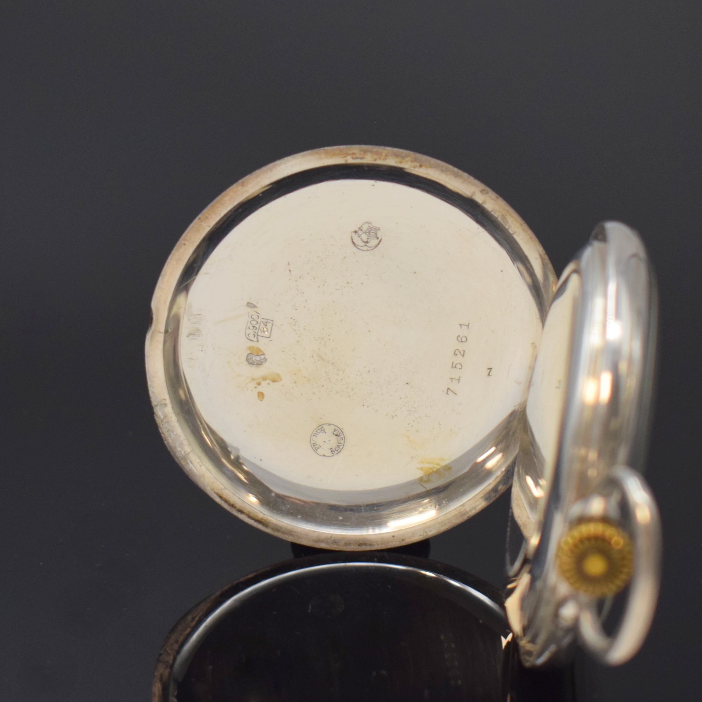 Detail b: IWC offene Herrentaschenuhr in Silber, Schweiz um 1917, glattes Geh., sign. 2-tlg. Emailzifferbl. riss., Breguetzahlen, gold. Breguetzeiger, verg. ...