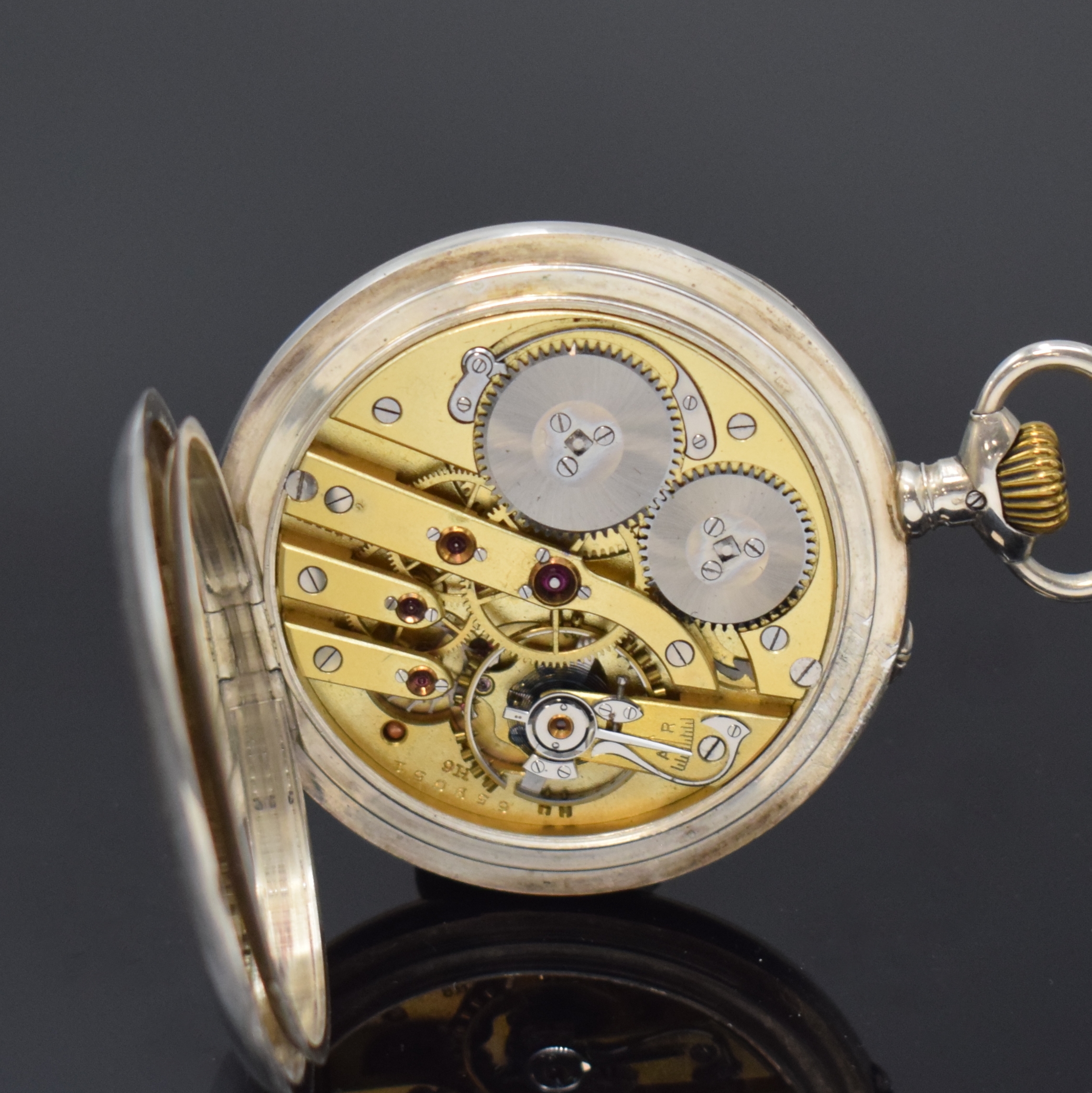 Detail e: IWC offene Herrentaschenuhr in Silber, Schweiz um 1917, glattes Geh., sign. 2-tlg. Emailzifferbl. riss., Breguetzahlen, gold. Breguetzeiger, verg. ...