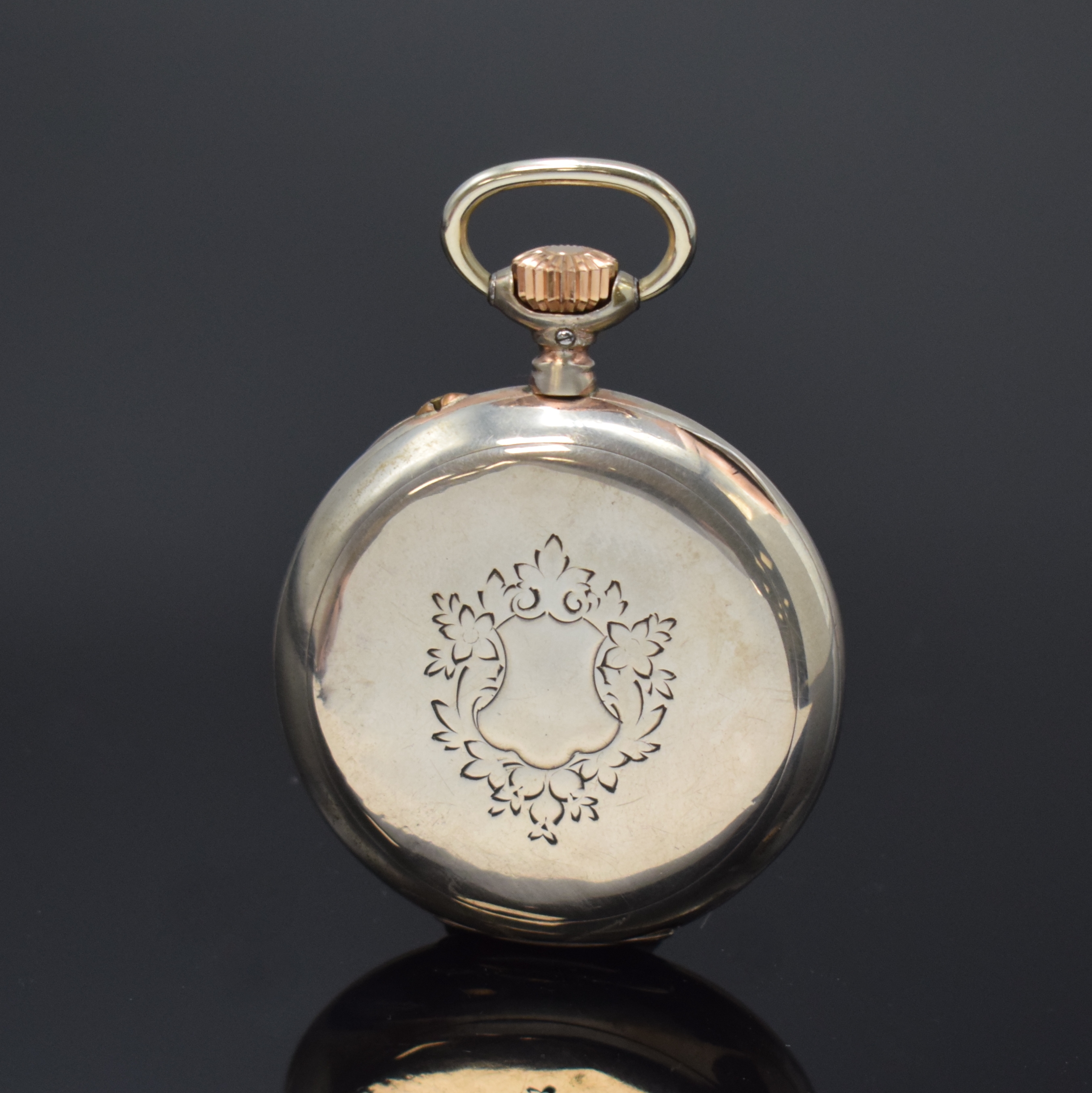 Detail a: IWC offene Herrentaschenuhr in Silber, Schweiz um 1899, guill. Geh. berieb./dell., sign. Emailzifferbl., feine röm. Zahlen, gold. Louis-XV Zeiger, ...