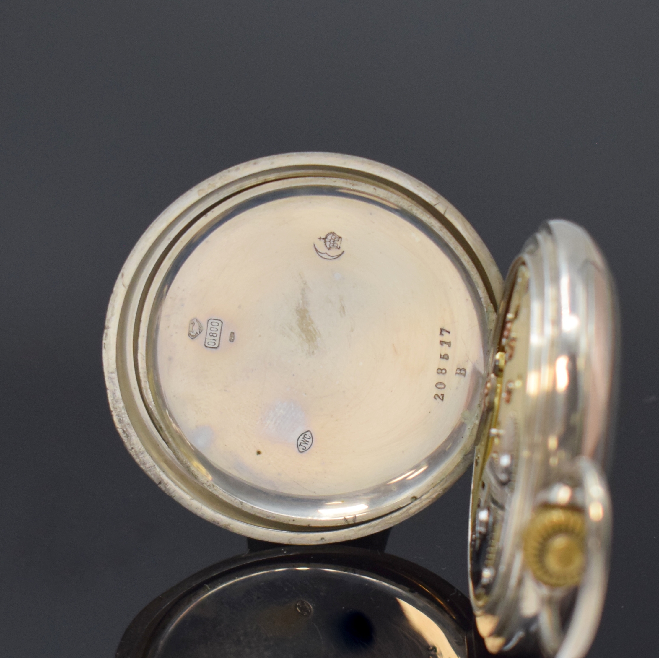 Detail f: IWC Herrensavonette in Silber, Schweiz um 1899, guill. Geh. berieb./dell., Emailzifferbl., arab. Zahlen, kl. Sek. b. 6, verg. Werk Kal. 53, 3 ...