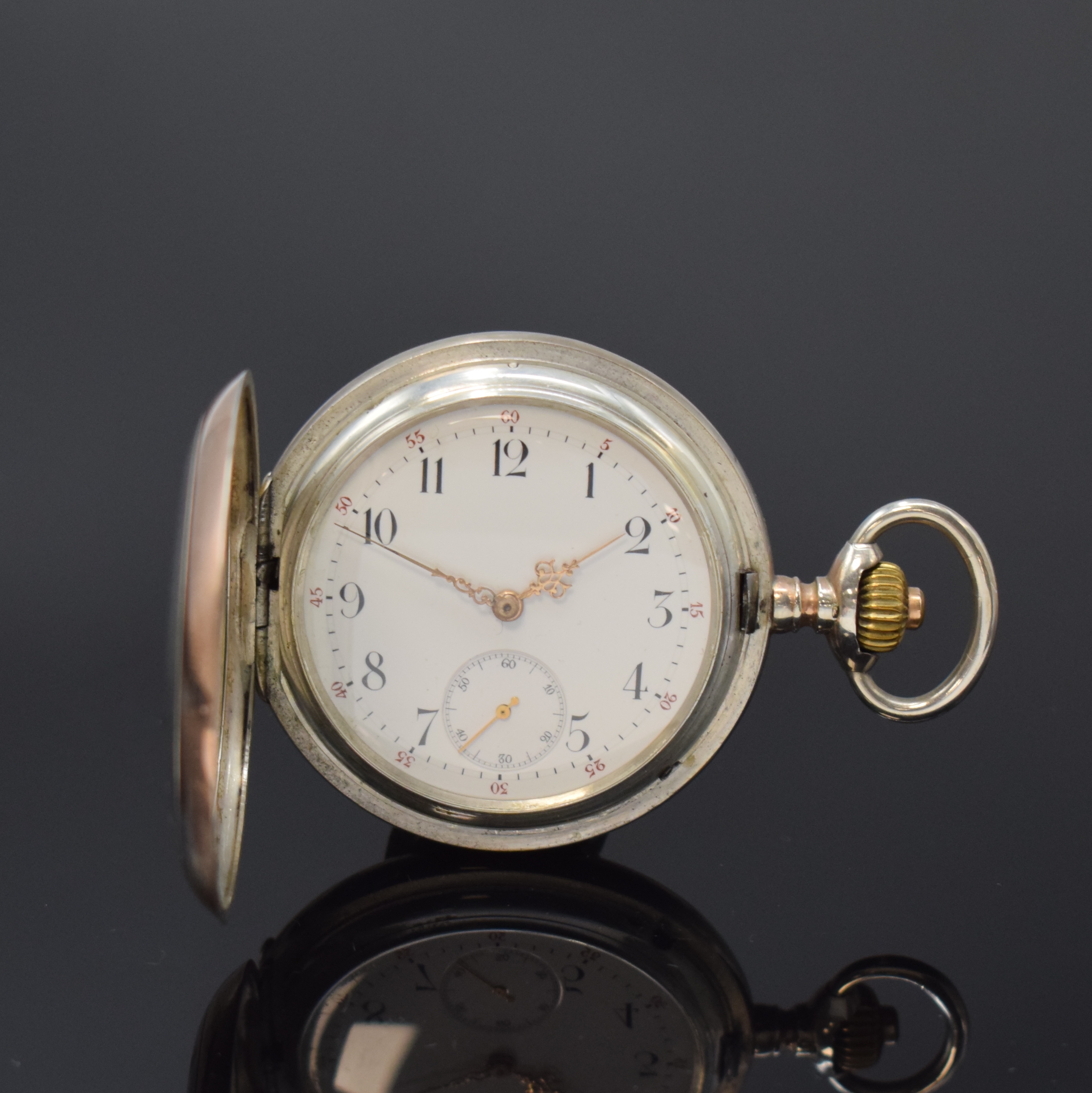 IWC Herrensavonette in Silber, Schweiz um 1899, guill. Geh. berieb., Emailzifferbl. m. roter Minuterie, gold. Louis-XV Zeiger, kl. Sek. b. 6, verg. ...