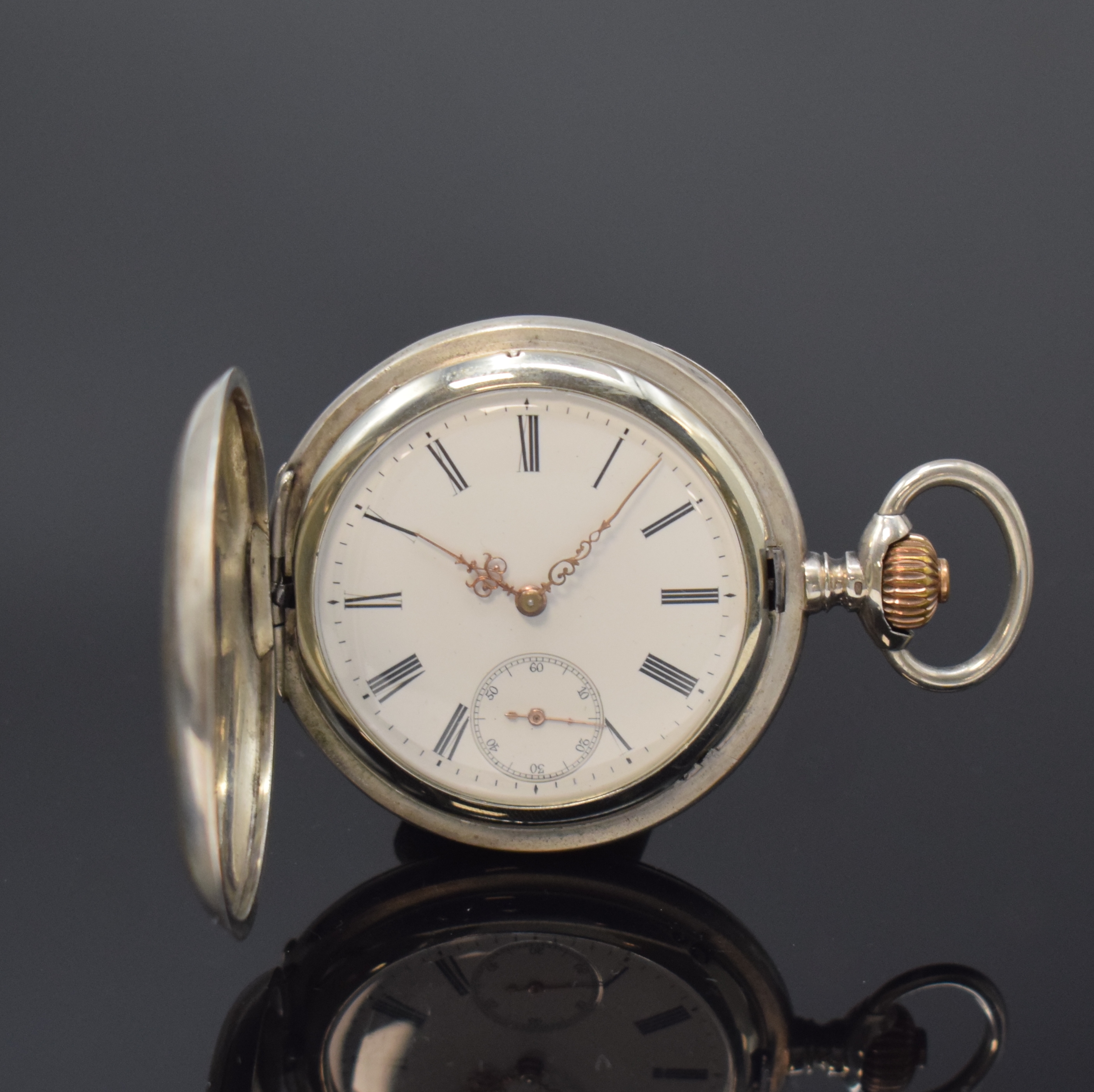 IWC Herren-Halbsavonette in Silber, Schweiz um 1894, guill. Geh. berieb./dell., Sprungdeckel m. schwarz. röm. Email-Zahlen, Emailzifferbl., kl. Sek. ...