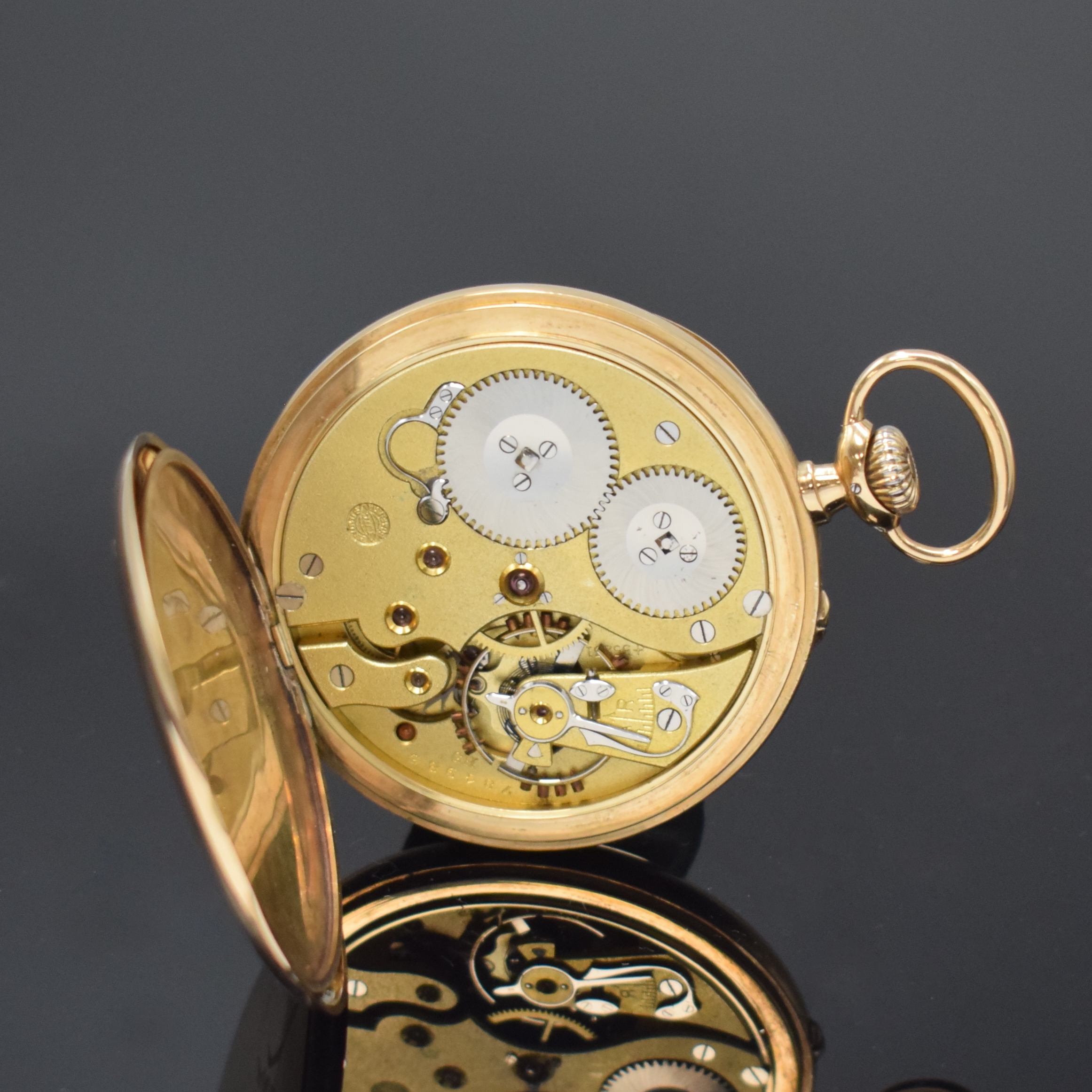 Detail e: IWC offene Herrentaschenuhr in GG 585/000, Schweiz um 1924, ehemals guill. Geh. berieb., sign. Metallcuvette, sign. Emailzifferbl. m. Breguetzahlen ...