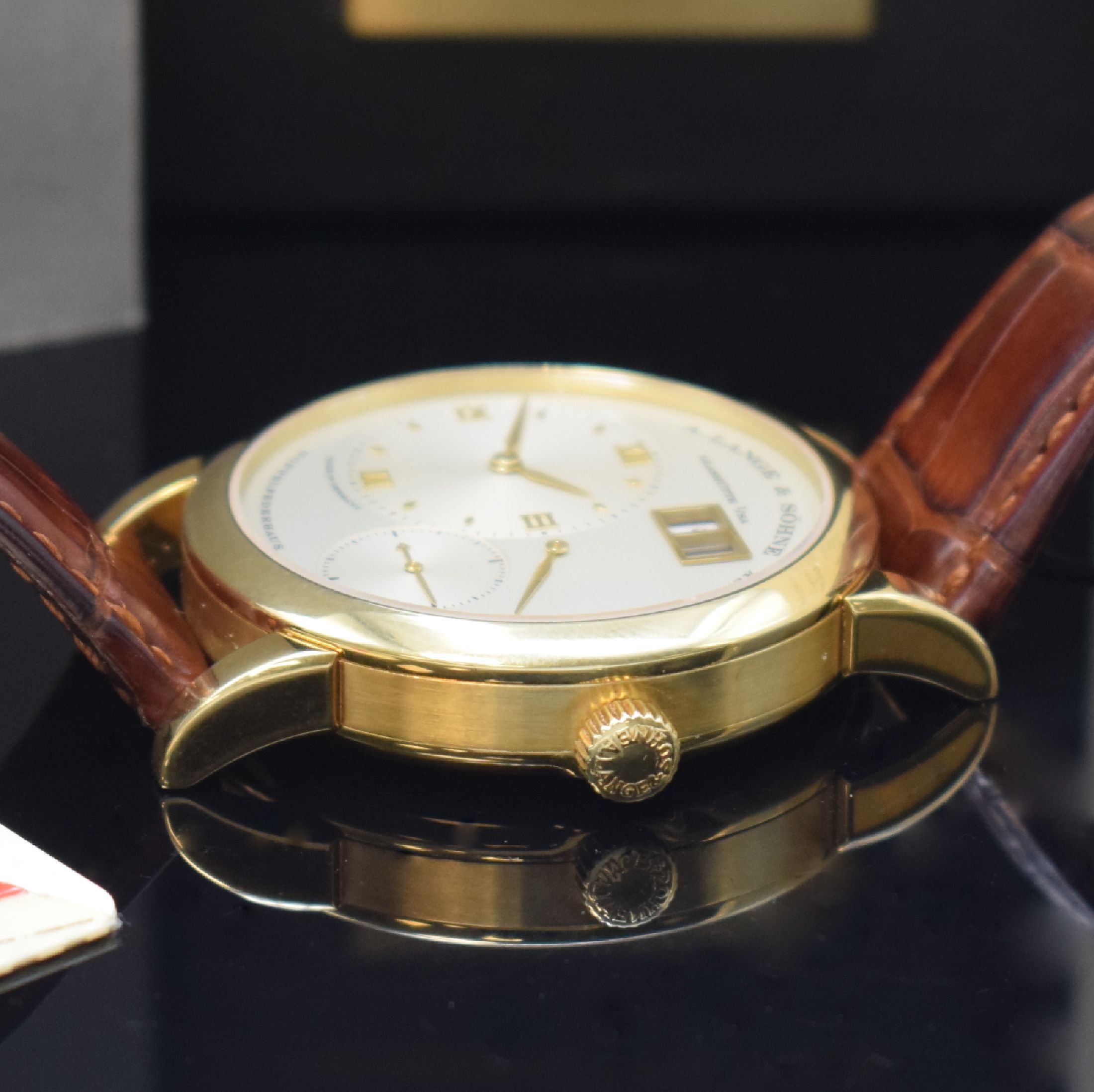 Detail d: A. LANGE & SÖHNE sehr seltene frühe Lange 1 Referenz 101.001 in GG 750/000, Handaufzug, noch massiver Goldboden 6-fach verschr., innenbez. R.101, ...