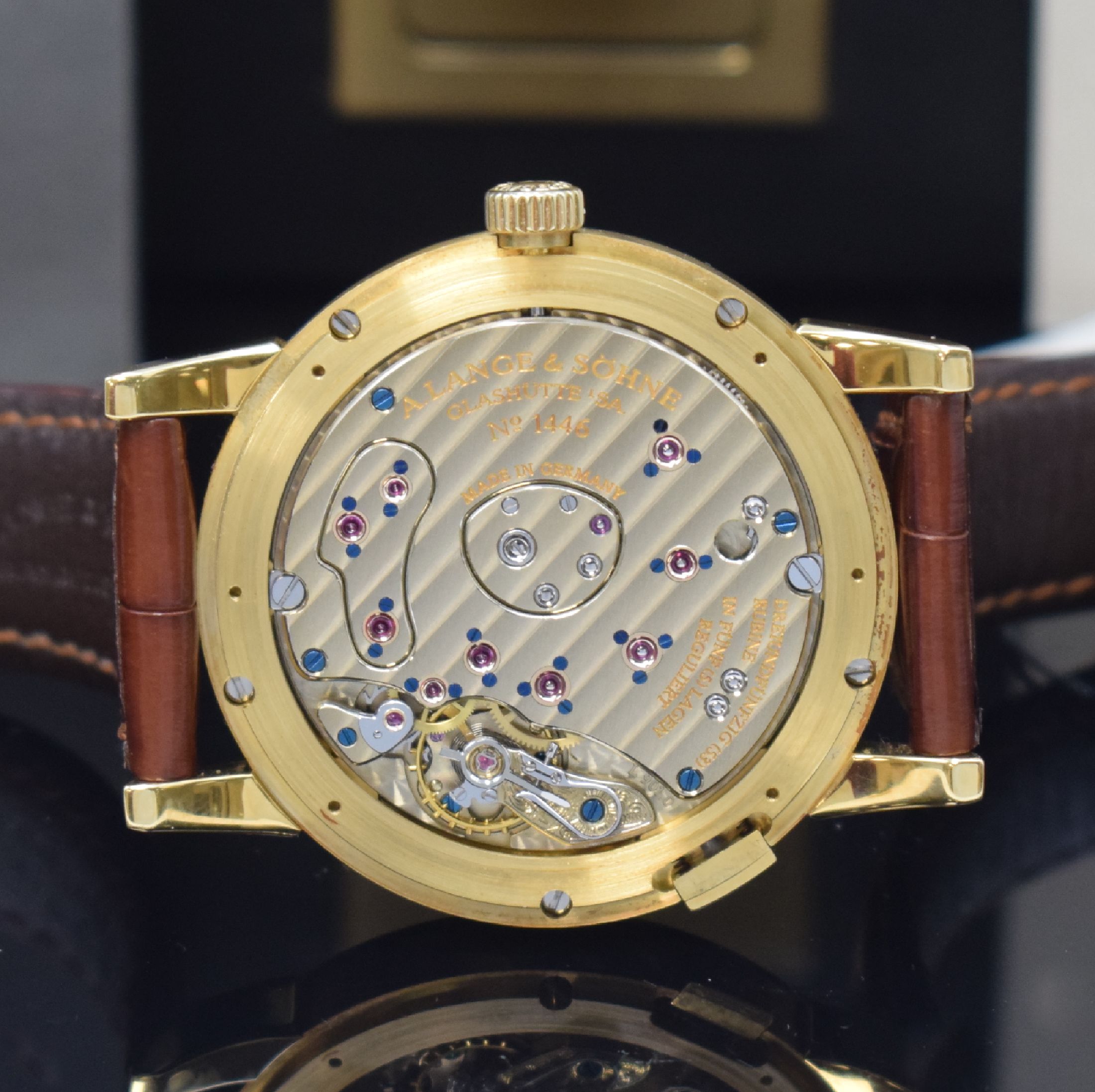 Detail i: A. LANGE & SÖHNE sehr seltene frühe Lange 1 Referenz 101.001 in GG 750/000, Handaufzug, noch massiver Goldboden 6-fach verschr., innenbez. R.101, ...
