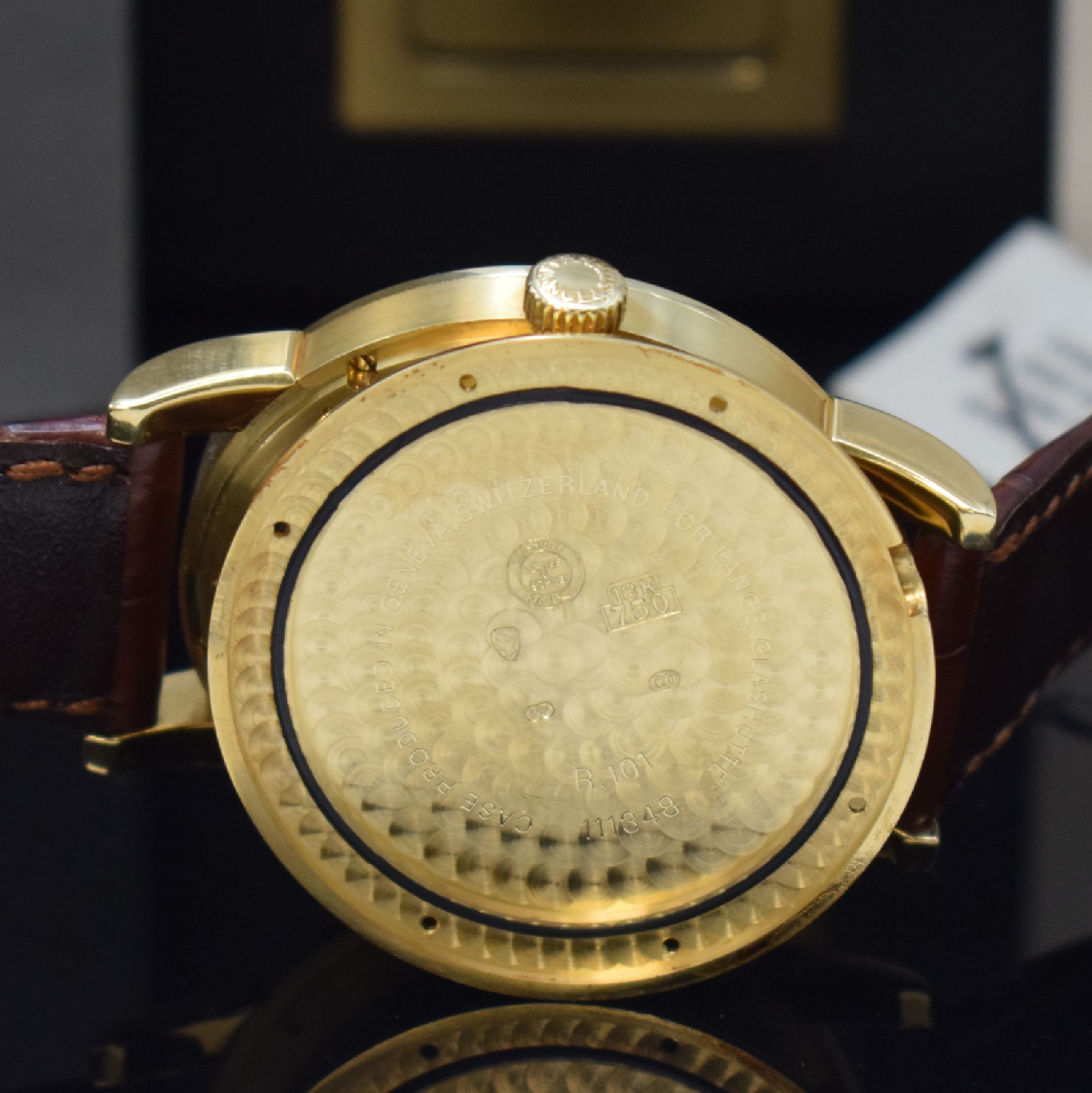 Detail j: A. LANGE & SÖHNE sehr seltene frühe Lange 1 Referenz 101.001 in GG 750/000, Handaufzug, noch massiver Goldboden 6-fach verschr., innenbez. R.101, ...