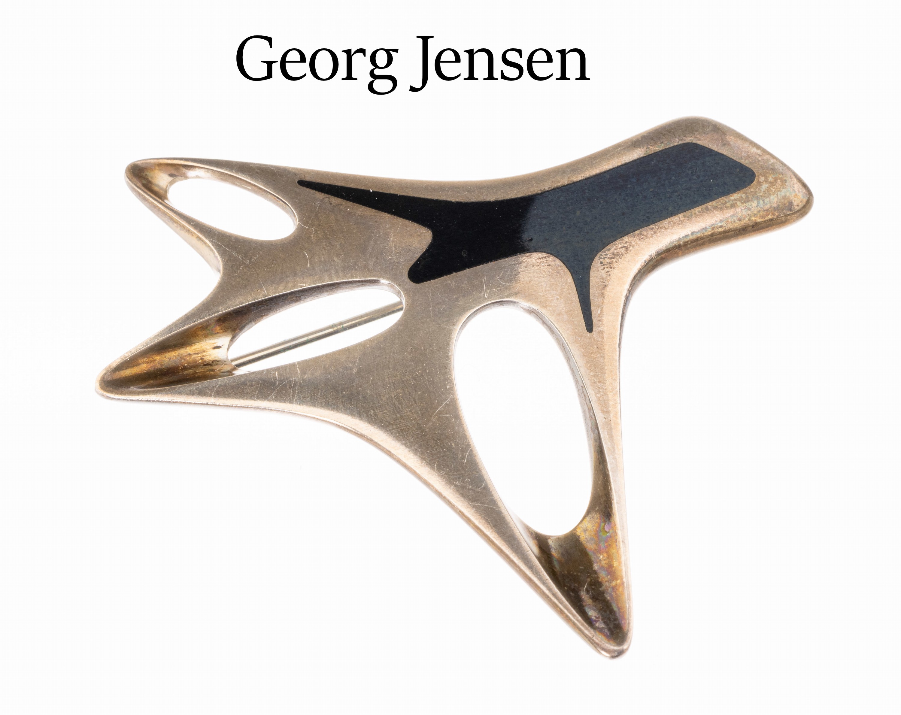 GEORG JENSEN Brosche mit Email, 925er Silber, um 1960/70, Design Nr.323, schwarz emaill., Entwurf Henning Koppel, sign. und num., vgl. Georg Jensen, ...