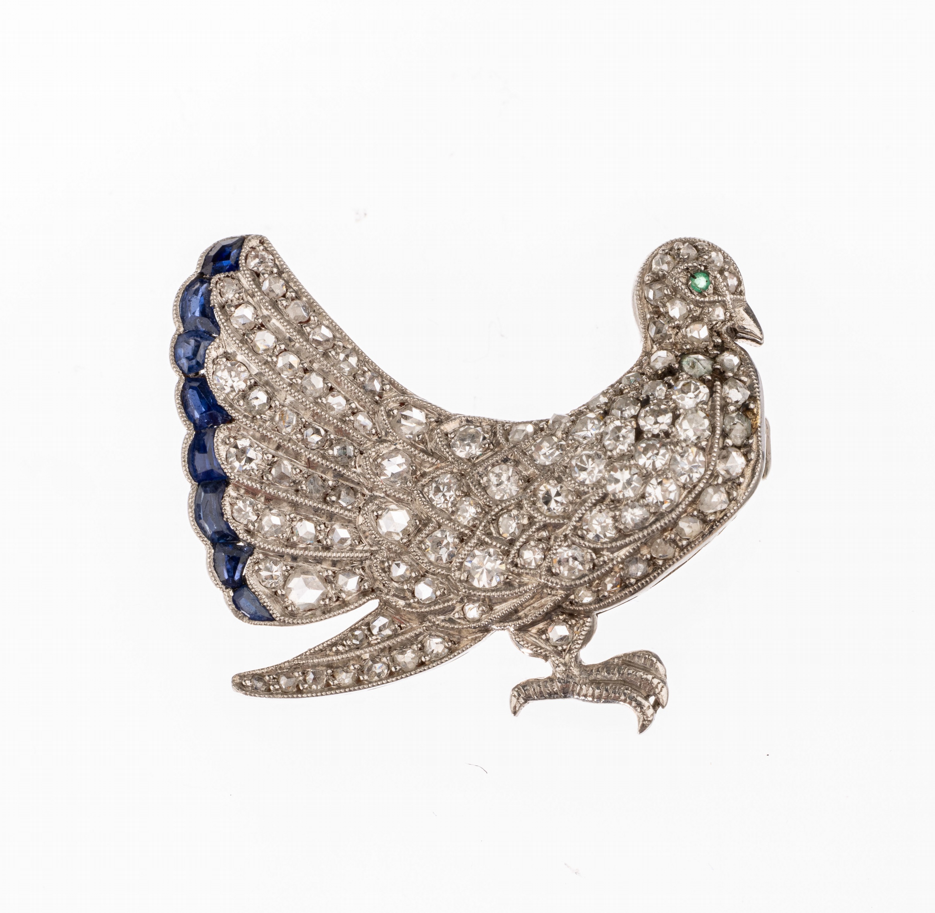 Platin Diamant-Saphir-Brosche "Taube", um 1900, 950er Platin, Altschliffdiamanten undDiamantrosen zus. ca. 0.80 ct ...