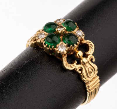 Image 26758185 - 18 kt gold emerald-brilliant-ring