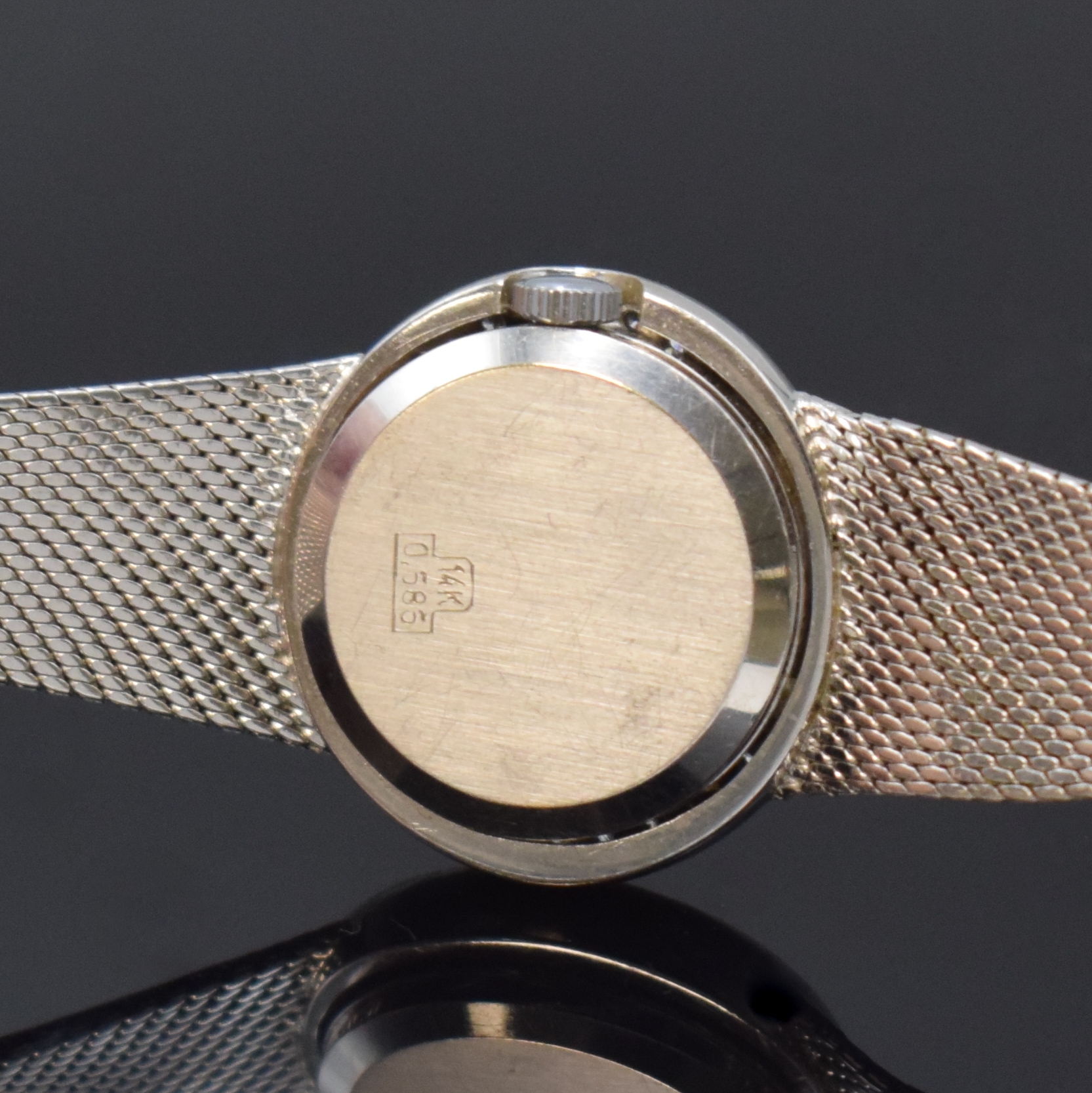 Detail c: OREX diamantbesetzte Damenarmbanduhr in WG 585/000, Deutschland/Schweiz um 1970, Handaufzug, 2-tlg. Geh. m. integr. Milanaiseband, Boden aufgedr., ...