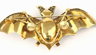 26759742c - 18 kt Gold Diamant-Perl-Brosche "Fledermaus"