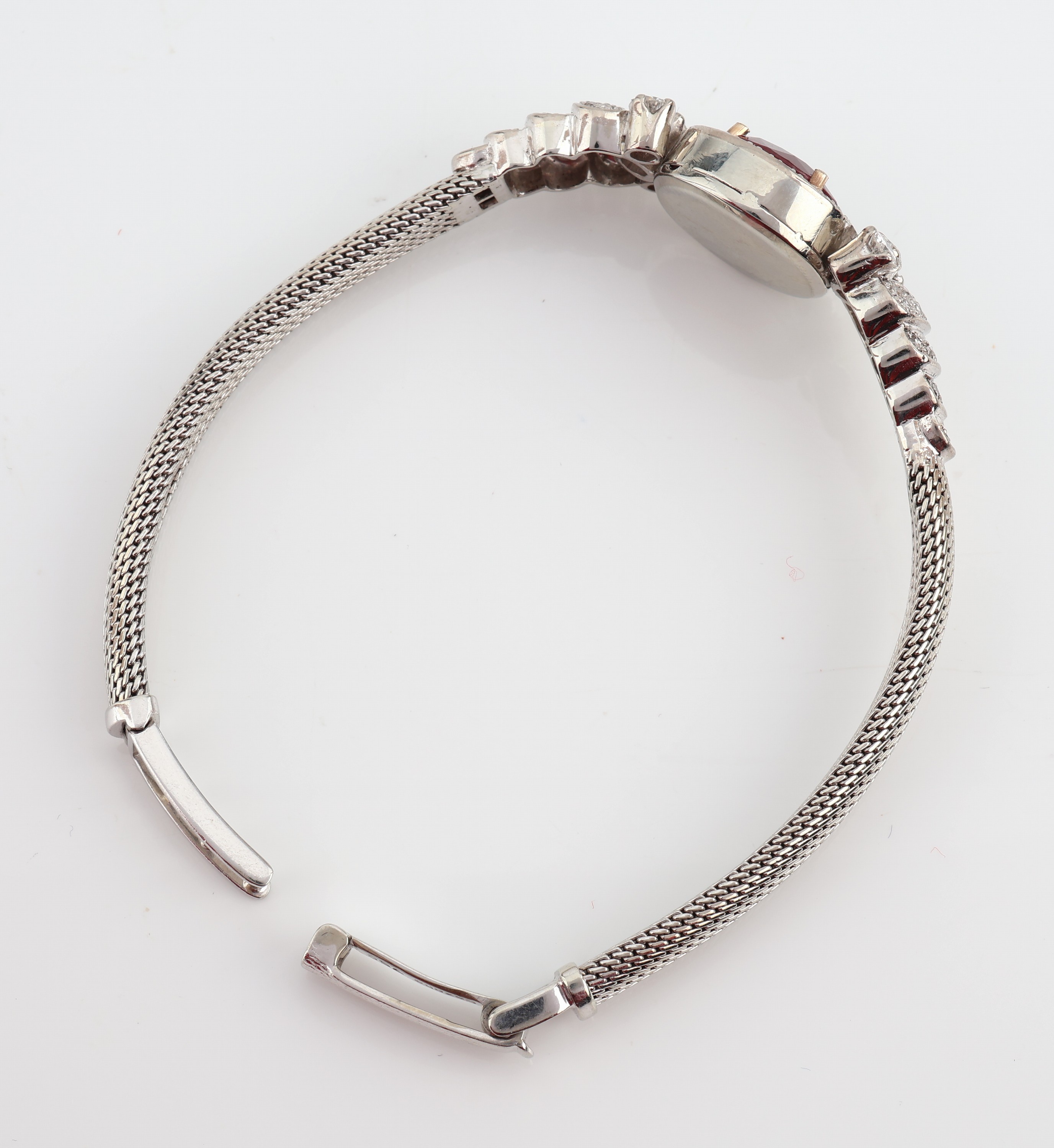 Detail c: 18 kt Gold Rubin-Diamant-Armband, WG 750/000, Mittelteil mit rundfacett. Rubin ca. 5.80 ct (beh.), 68 Brillanten und 8/8- Diamanten zus. ca. 2.00 ct ...