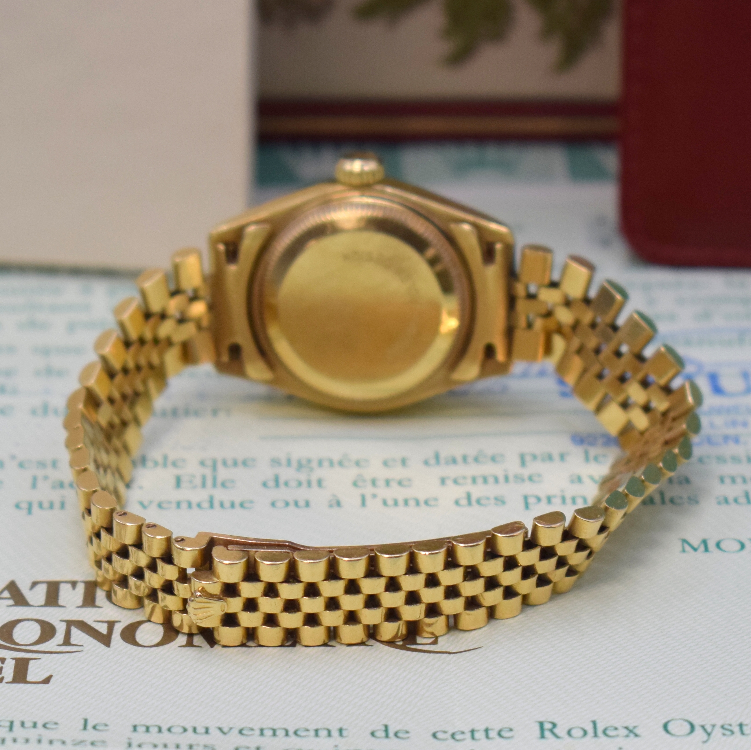 Detail b: ROLEX Damenarmbanduhr Oyster Perpetual Datejust Referenz 69178, Schweiz verk. lt. beil. Zertifikat 07/1992, Automatik, Chronometer der Superlative in ...