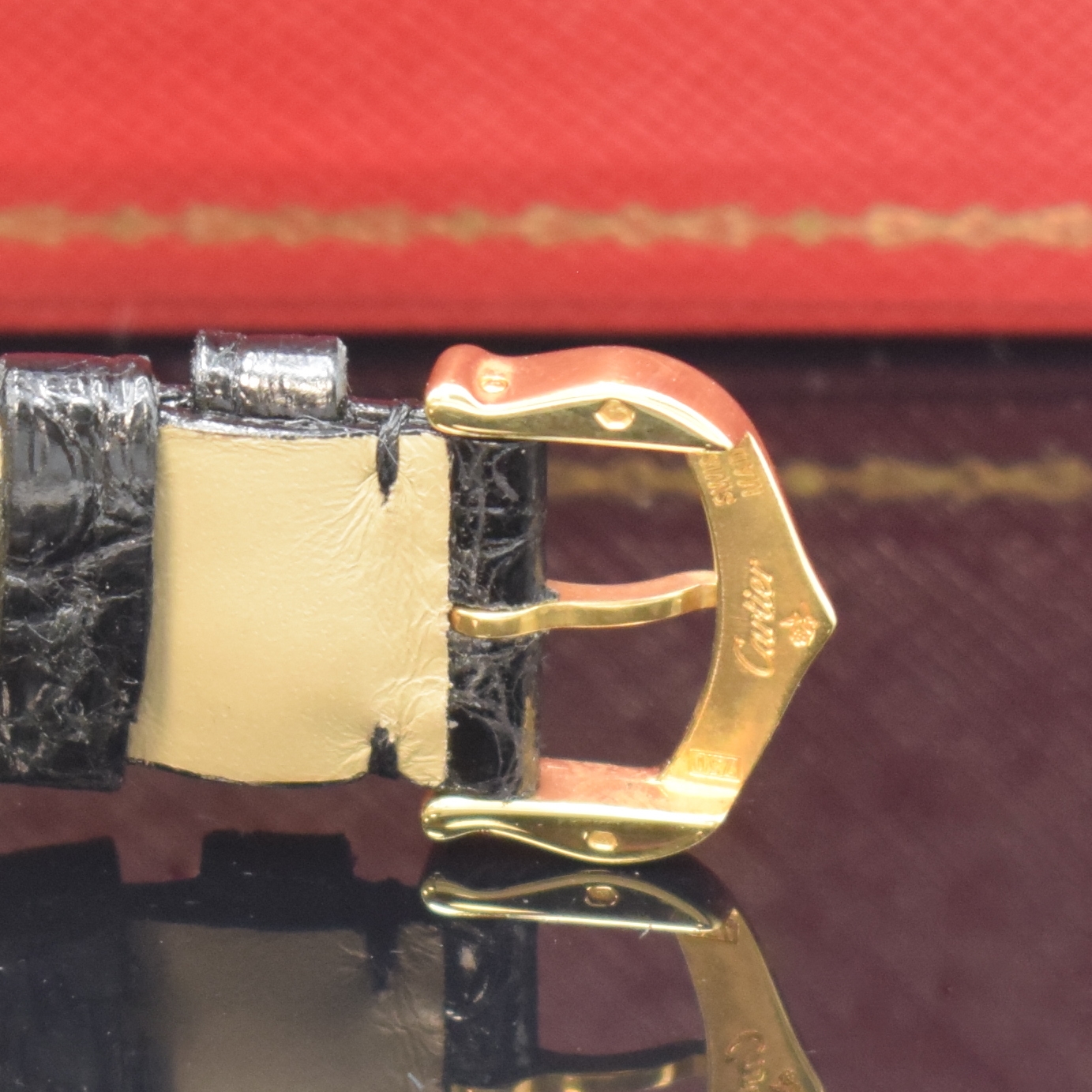 Detail b: CARTIER Tank sehr seltene Damenarmbanduhr in GG 750/000 mit Diamanten, Schweiz um 1985, Handaufzug, Geh. seitl. 4-fach verschr., Schmuckkrone, orig. ...