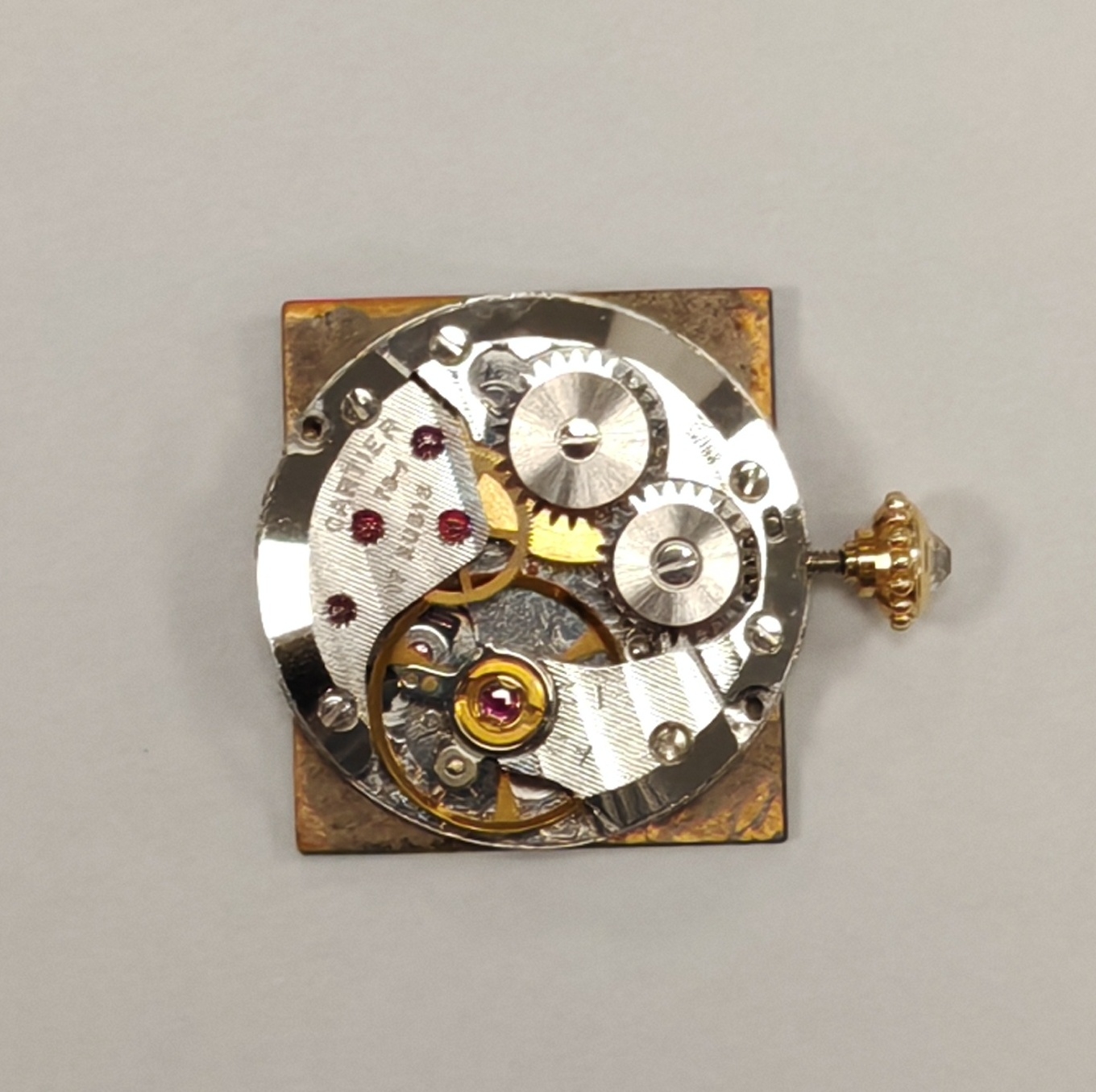 Detail f: CARTIER Tank sehr seltene Damenarmbanduhr in GG 750/000 mit Diamanten, Schweiz um 1985, Handaufzug, Geh. seitl. 4-fach verschr., Schmuckkrone, orig. ...