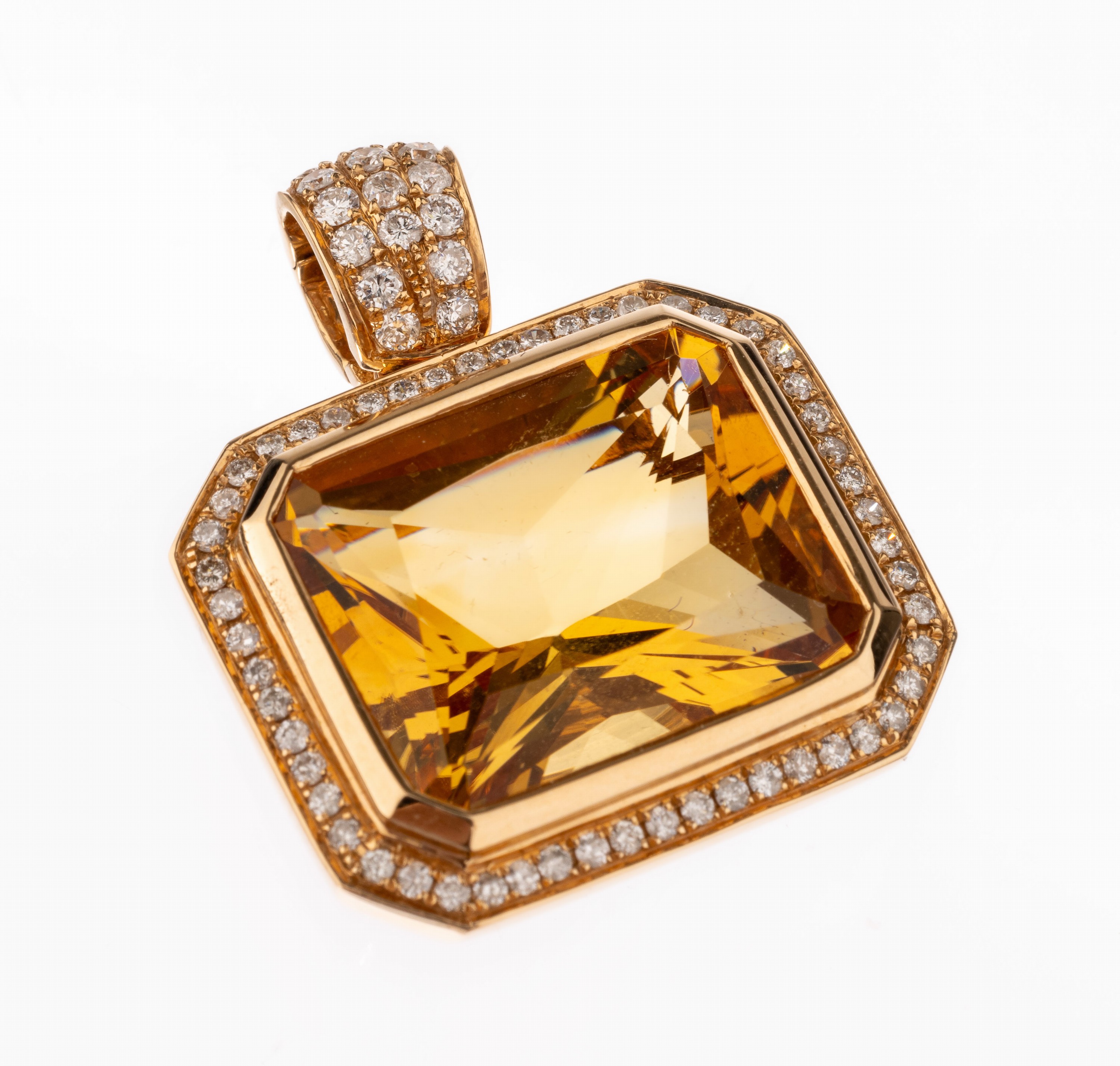 18 kt Gold Citrin-Brillant-Clipanhänger, RoseG 750/000, mittig facett. Citrin ca. 22.99ct (grav.), 70 Brillanten zus. ca. 0.98 ct (grav.) Weiß/p, ...