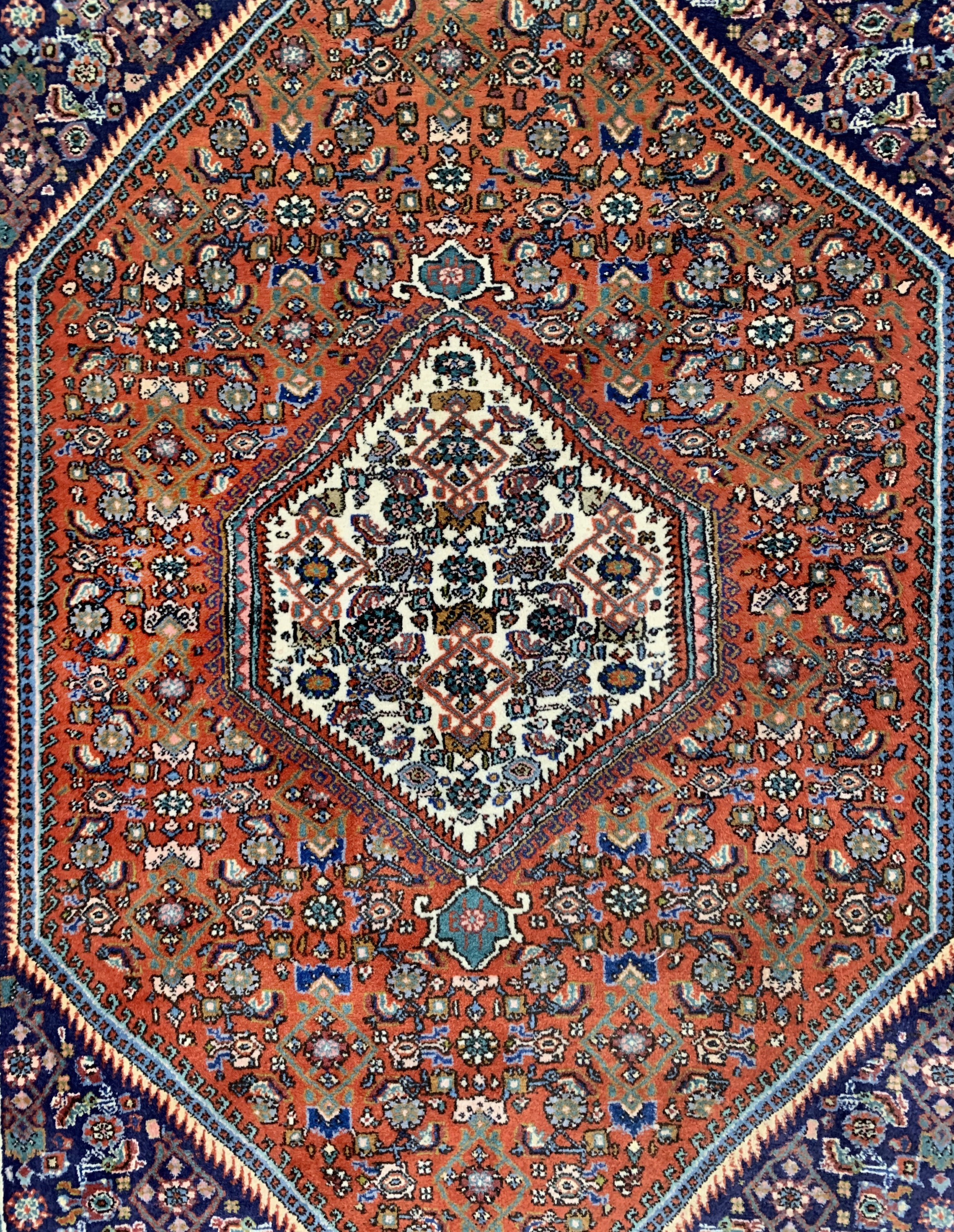 Detail b: Bidjar, Persien, ca. 50 Jahre, Wolle auf Baumwolle, ca. 172 x 114 cm, EHZ: 2