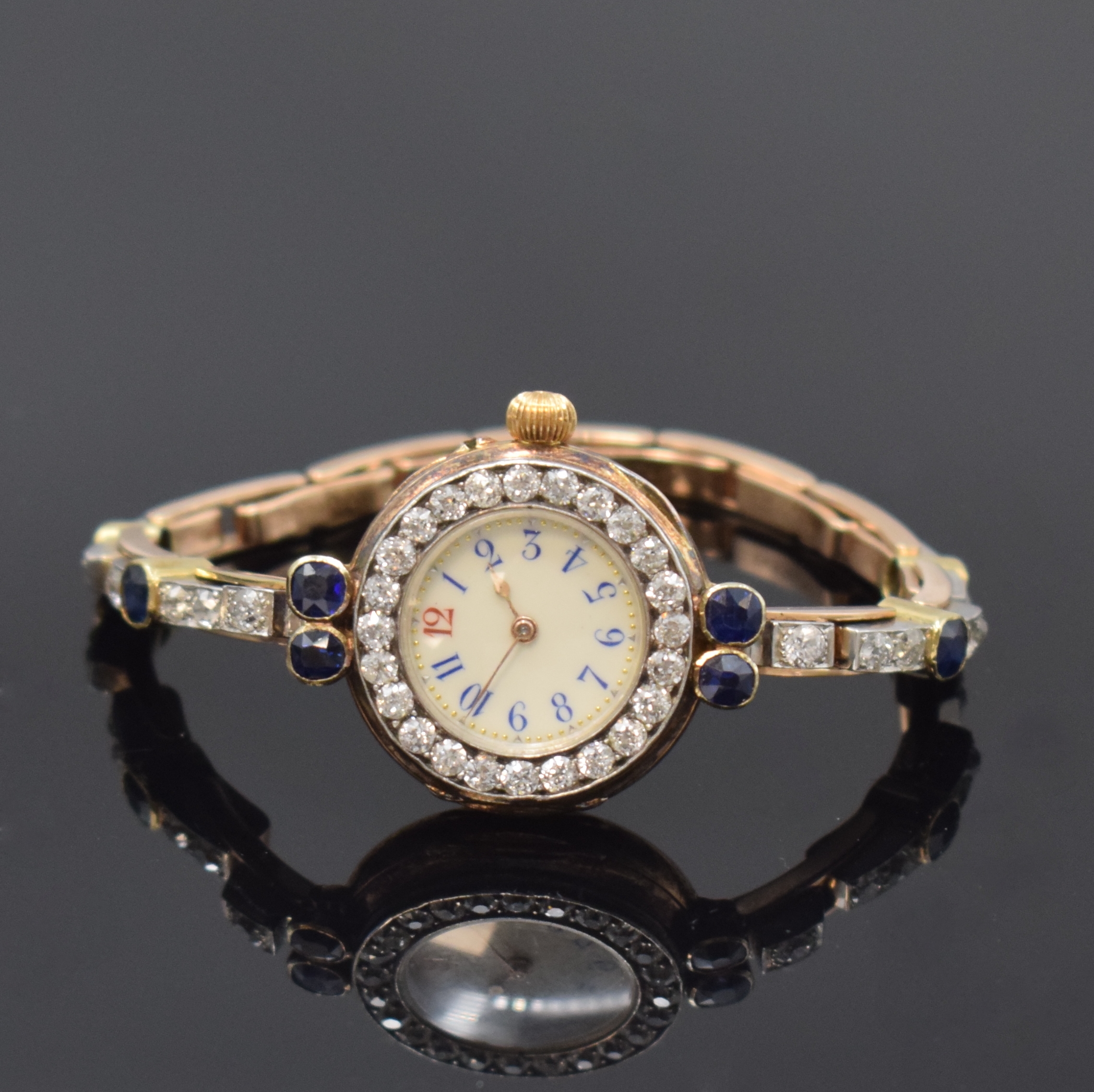 LE ROY extrem seltene frühe hochwertige diamantbesetzte Armbanduhr in RoseG 15k, Frankreich um 1910, glattes Scharniergeh., Goldcuvette bez." ...