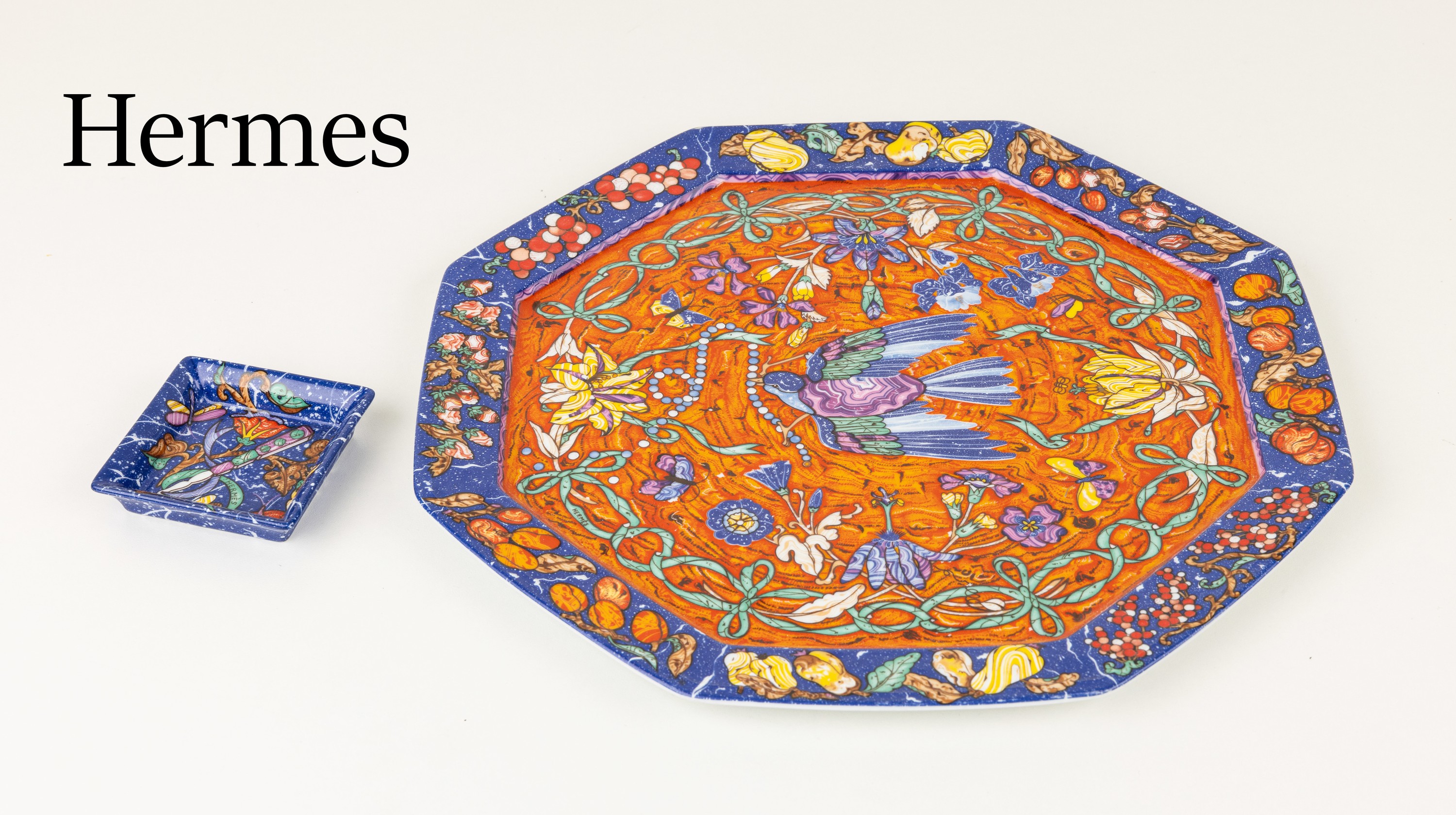 HERMES Porzellan Konvolut, "Marqueterie de pierres dures d´Orient et d´Occident", Limoges für Hermes, best. aus: Zier-/Anbiet- teller, ...
