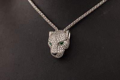 26761152a - 18 kt gold CARTIER PANTHER brilliant-emerald- necklace