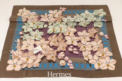 Image HERMES carree , 100% silk, "Souvenirs d ´Asie, brown ground, orchid decor ...