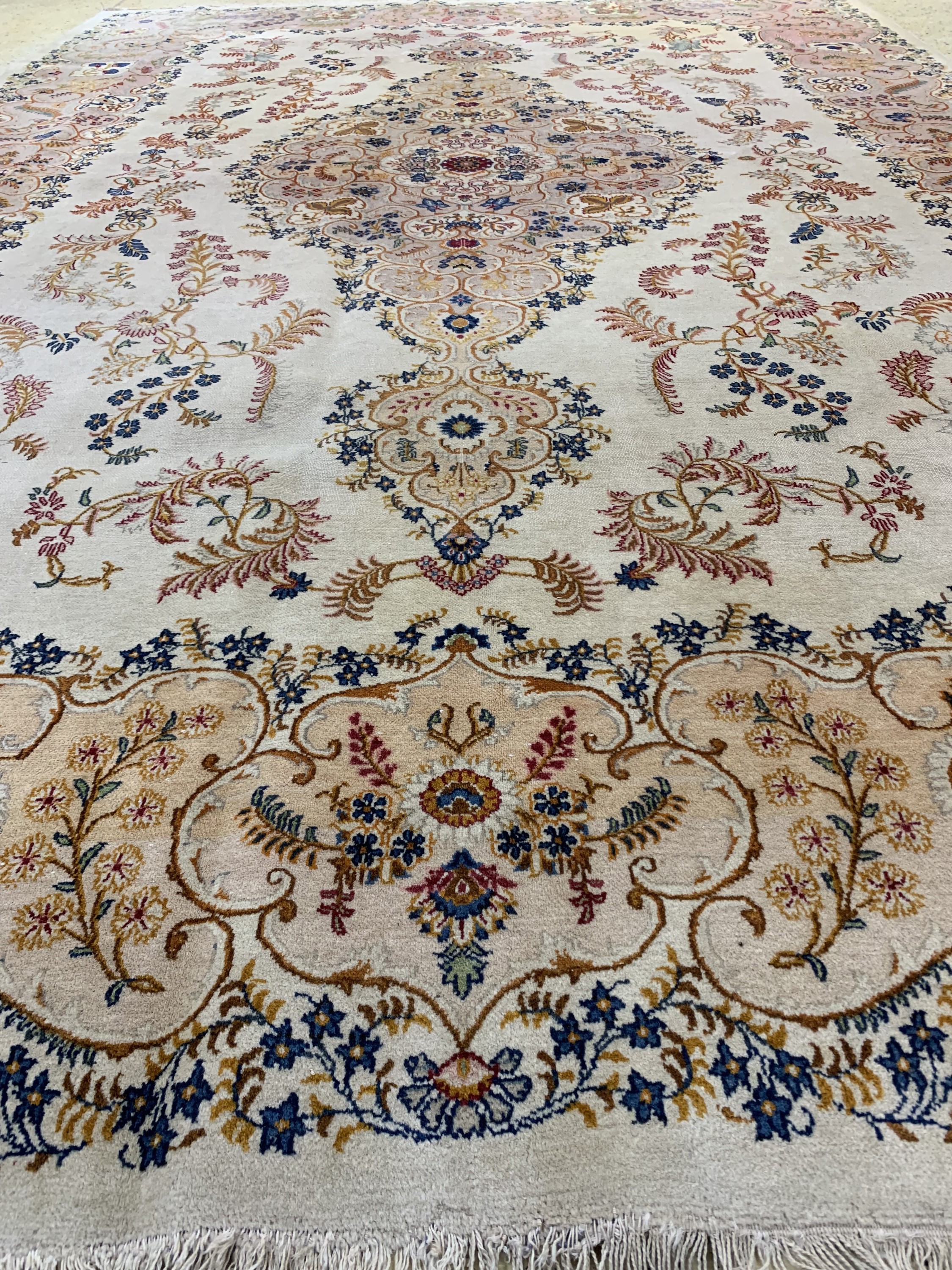 Detail c: Keschan alt, Persien, um 1950, Wolle auf Baumwolle, ca. 403 x 270 cm, EHZ: 3