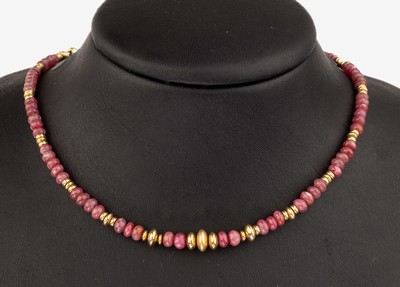 Image 26761238 - 14 kt gold ruby-necklace