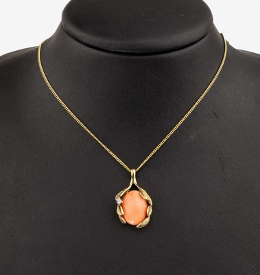 Image 26761251 - 14 kt gold coral-brilliant-pendant , YG/WG 585/000, floral, oval coral-cabochon, 1 in WG ...