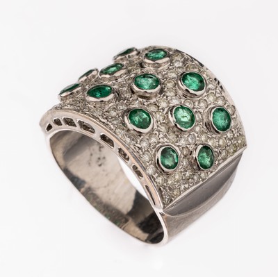 Image 26761655 - 18 kt Gold Smaragd-Brillant-Ring