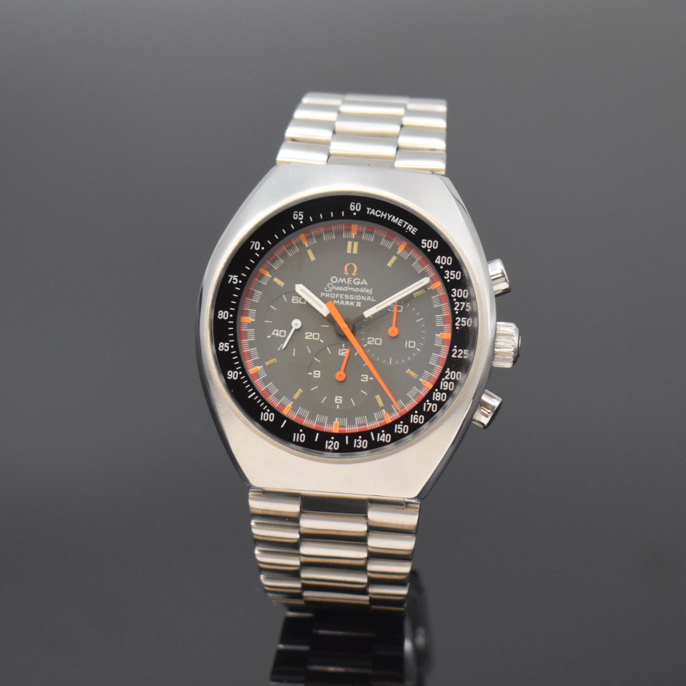 OMEGA Herrenarmbanduhr Speedmaster Professional Mark II Referenz 145.014, Schweiz um 1970, Handaufzug, Edelstahlgeh. inkl. orig. Gliederband m. ...