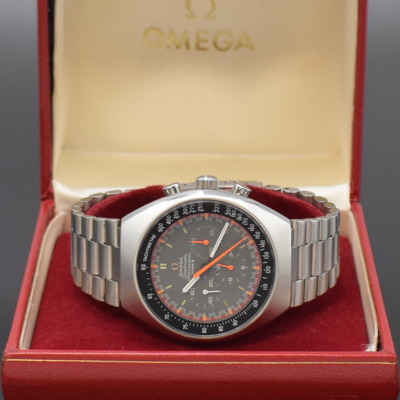 Detail g: OMEGA Herrenarmbanduhr Speedmaster Professional Mark II Referenz 145.014, Schweiz um 1970, Handaufzug, Edelstahlgeh. inkl. orig. Gliederband m. ...