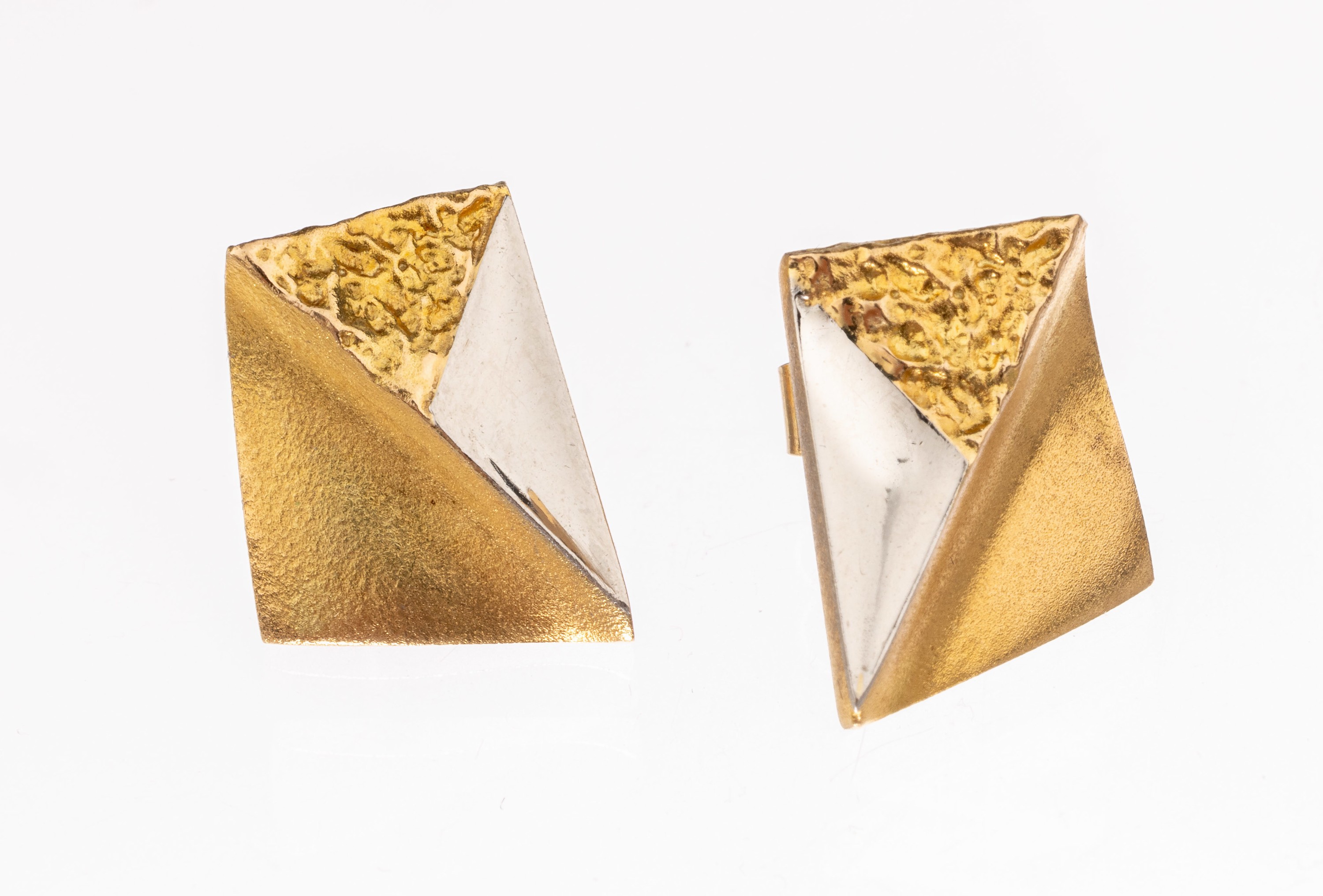 Paar 14 kt Gold LAPPONIA Ohrstecker, GG/WG 585/000, Finnland 1989, ca. 7.0 g, typ. Design