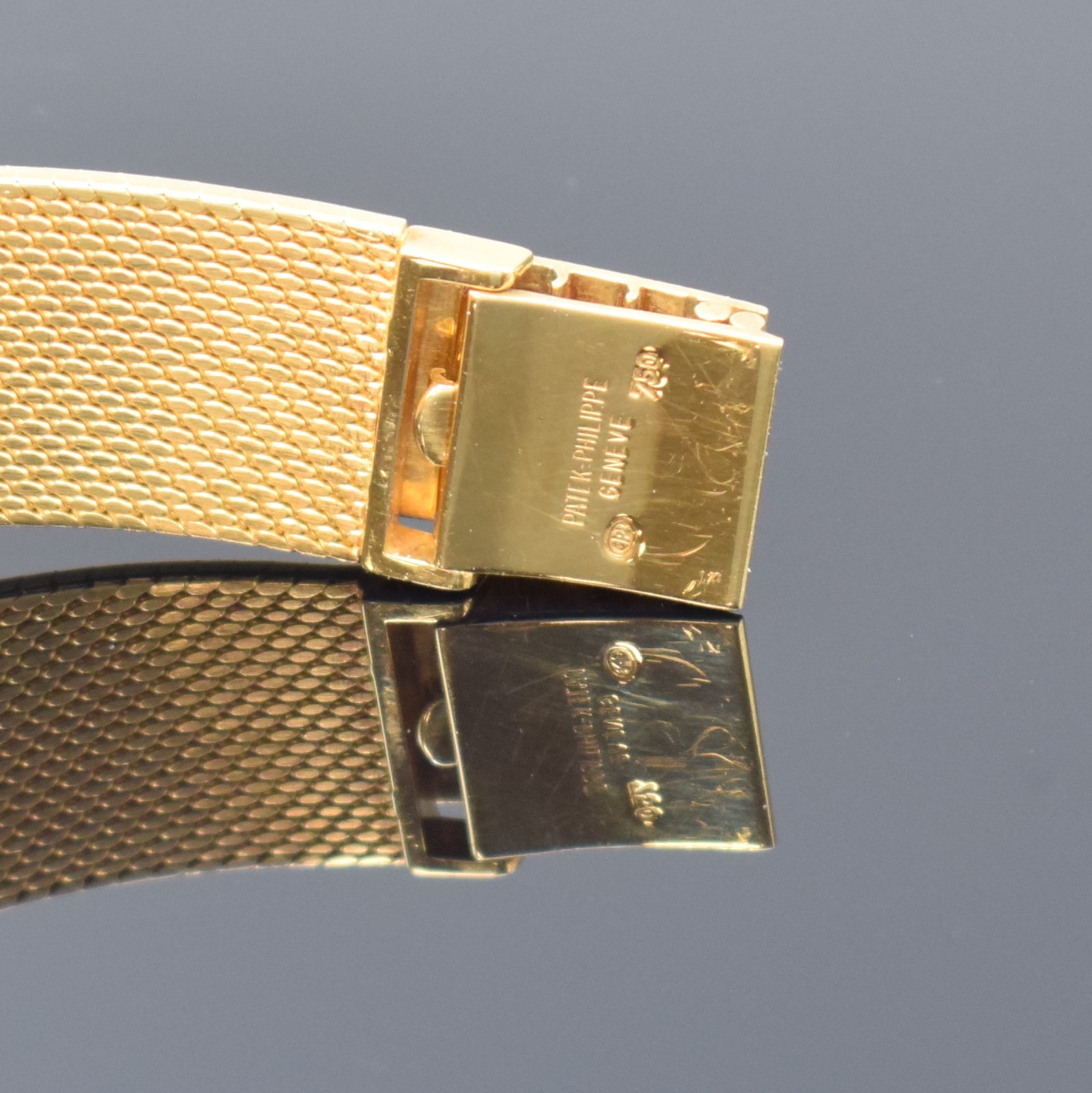 Detail i: PATEK PHILIPPE / GÜBELIN feine Herrenarmbanduhr in GG 750/000 Referenz 3563/3, Automatik, Schweiz 1975, inkl. Milanaiseband, sog. Backwinder, ...