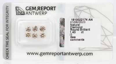 Image 26762653 - Lot 6 loose brilliants, 1.40 ct natural fancy light yellowish Brown-brownish Yellow/p1, sealed, with Gem Report Antwerp expertise Valuation Price: 2300, - EUR