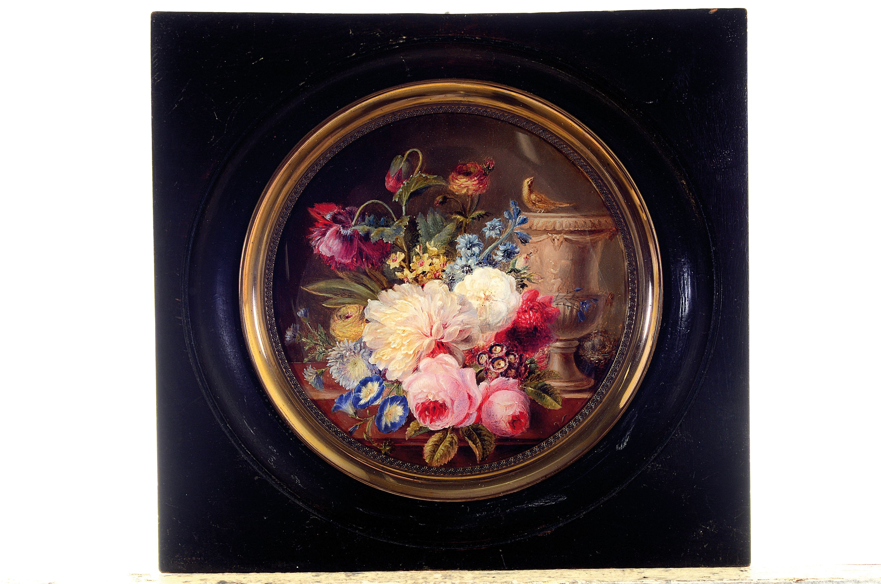 Detail k: Unbekannter Maler, Frankreich, um 1900, feines detailliertes Stillleben von verschiedenen Sommerblumen, antiker Vase, Vogel und Vogelnest, feine ...