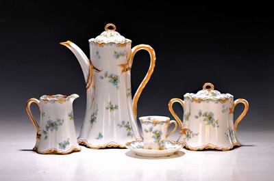 Image 26764500 - Coffee service, Havilan Limoges, around 1900, thin-walled porcelain with gold decoration and forget-me-not decoration, jug, sugar bowl, milk jug, 8 cups 6.5cm with saucers, traces of age and usage