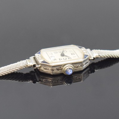26764811c - Art Deco diamonds set platinum wristwatch, Switzerland around 1930, manual winding, case floral engraved, hinge case back dent, jeweled crown, silvered dial with Arabic numerals, blackened hands, calibre AS 1051, 15 jewels, needs to be overhauled, condition 3