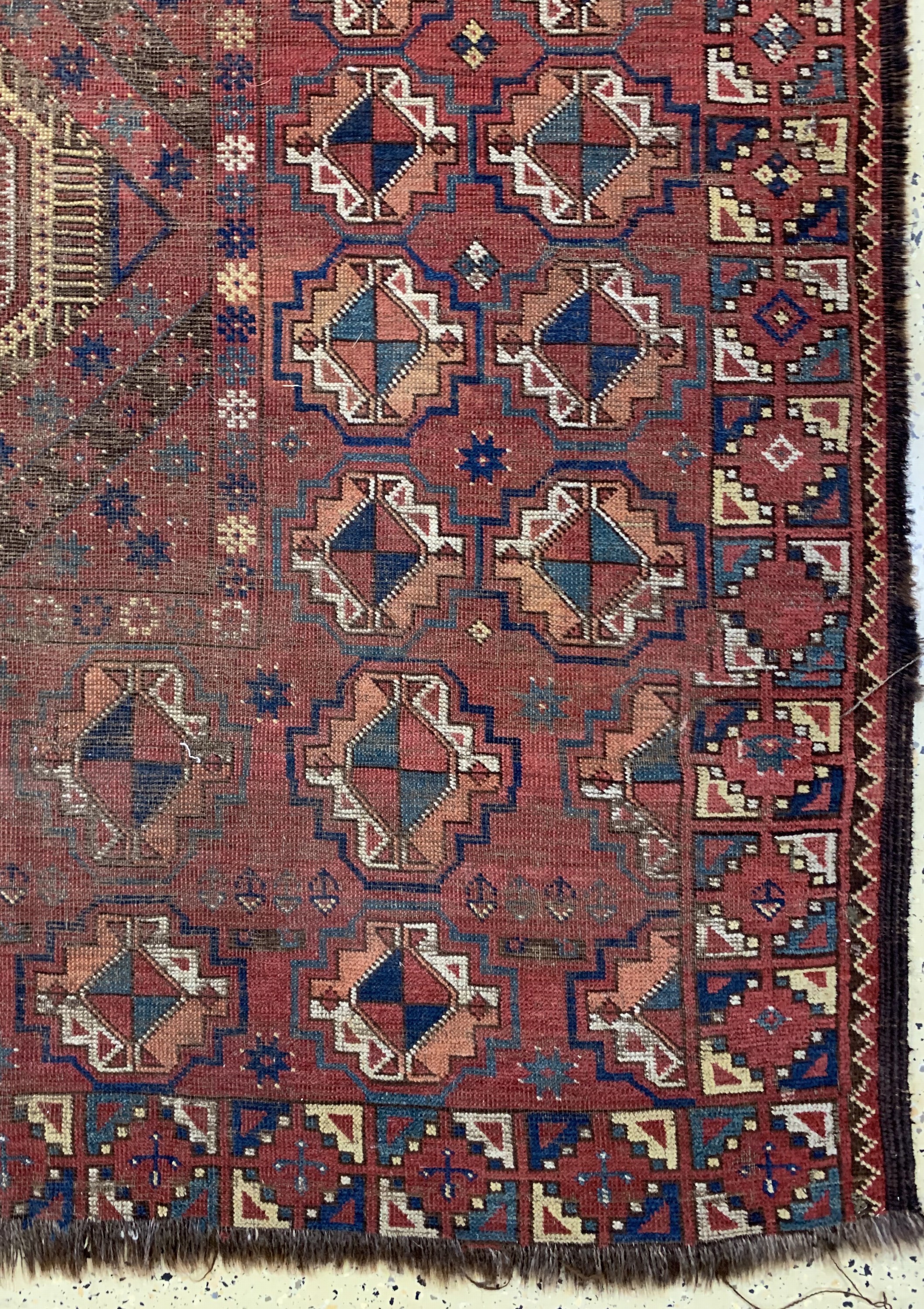 Detail a: Antiker Beschir, Turkmenistan, 19.Jhd, Wolle auf Wolle, ca. 435 x 242 cm, EHZ: 4